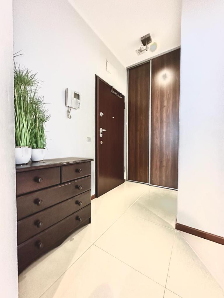 Apartment - Photo 2