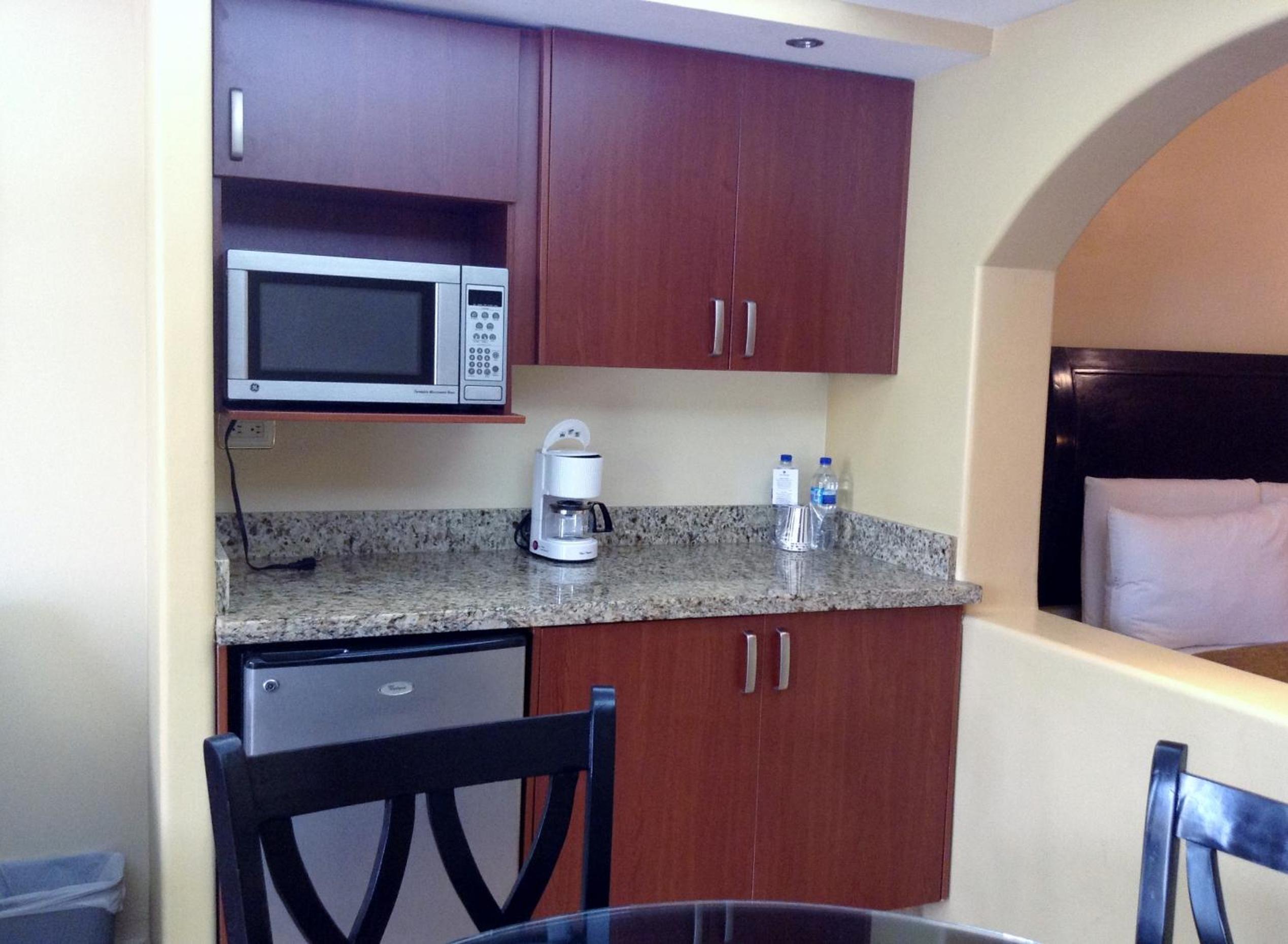 Suite - Photo 2