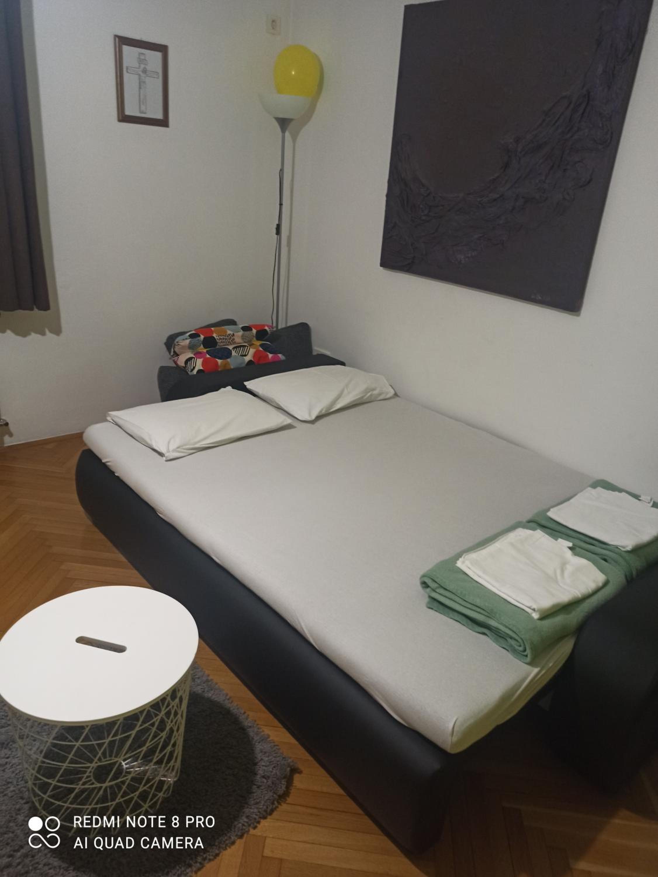 One-Bedroom Apartment - Photo 36