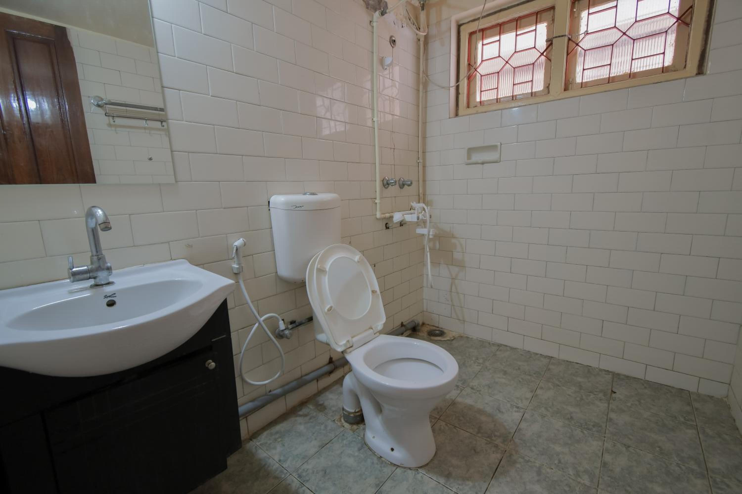 Double Room - Photo 8