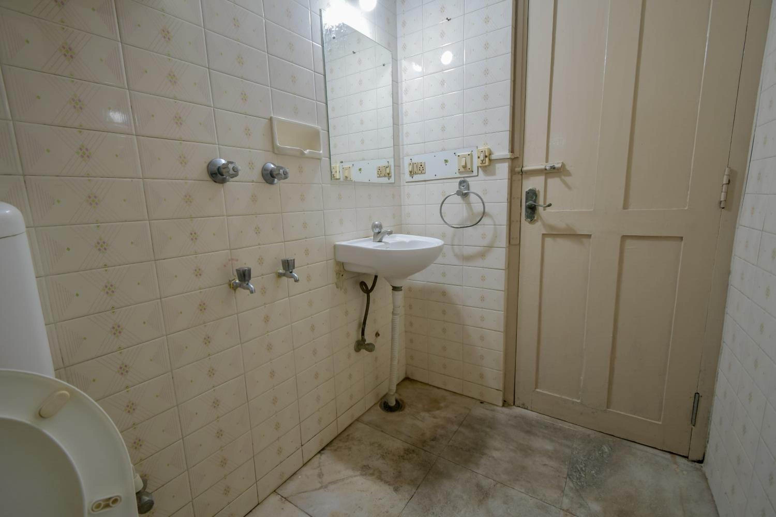 Double Room with Lake View - Photo 24