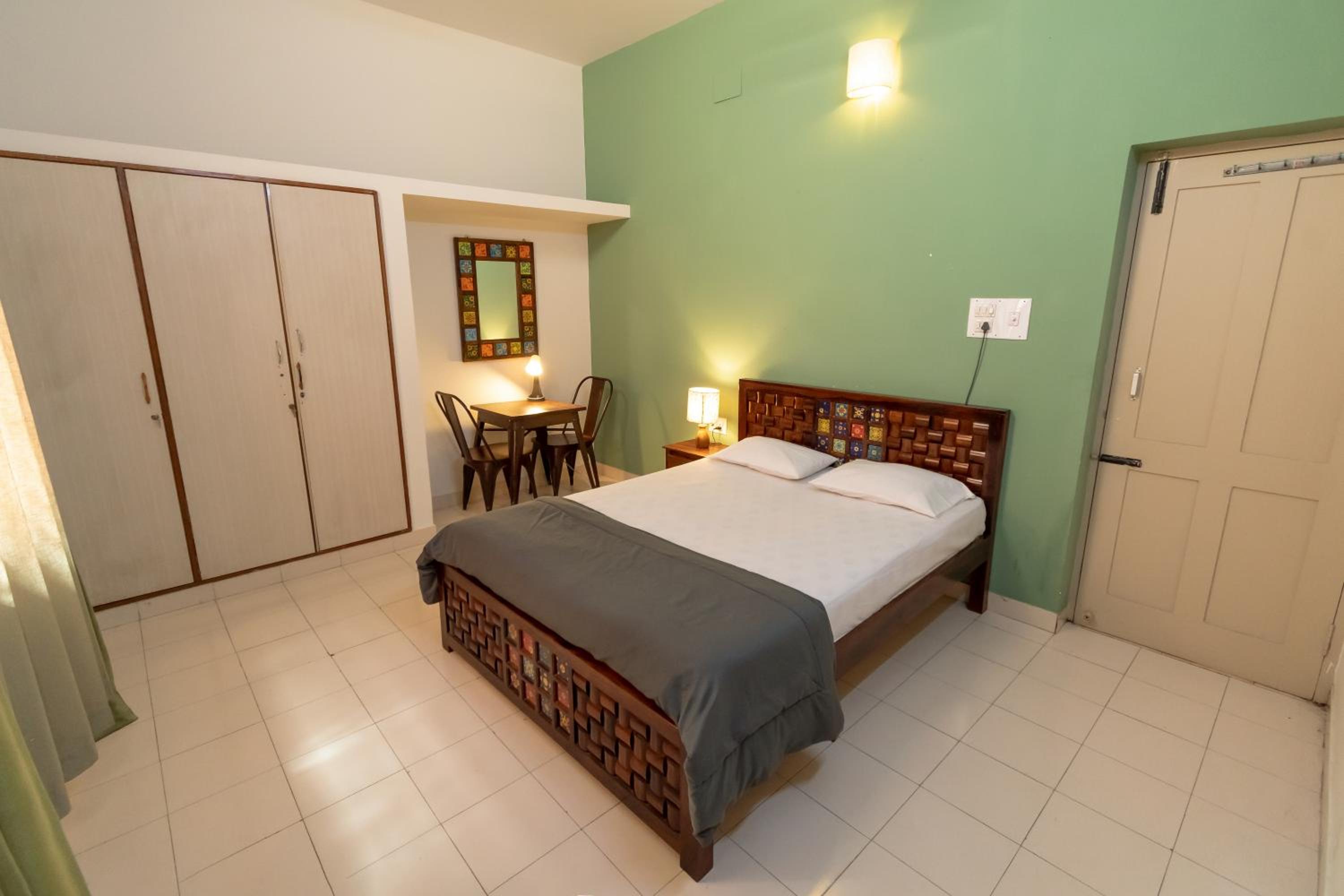 Double Room with Private Bathroom - Photo 1