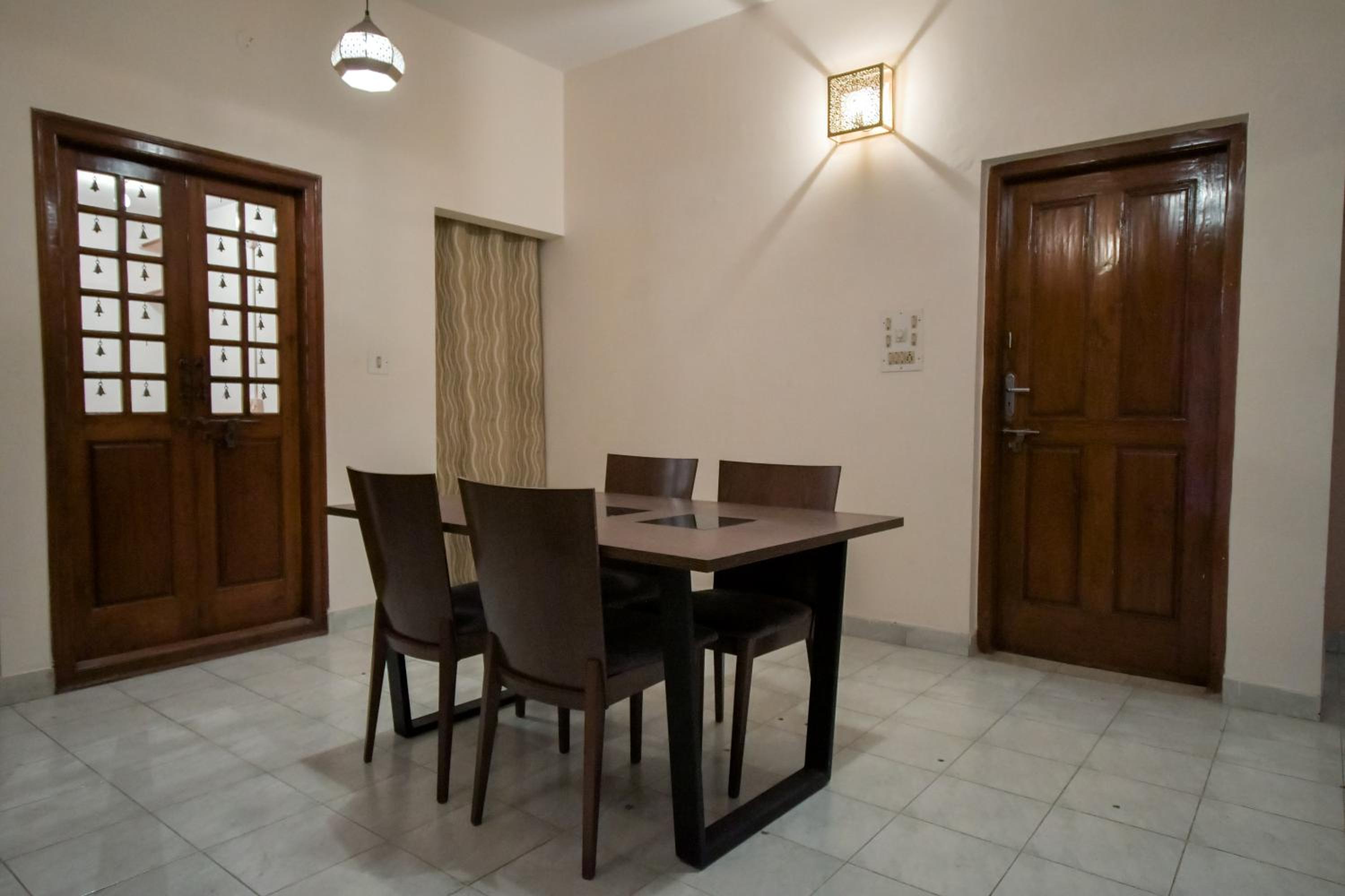 Double Room - Photo 17
