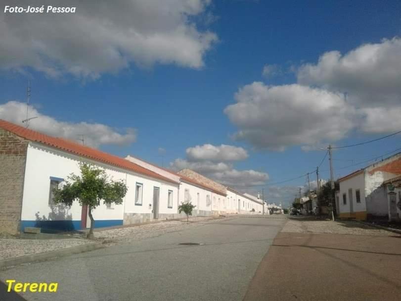 Two-Bedroom House - Photo 11