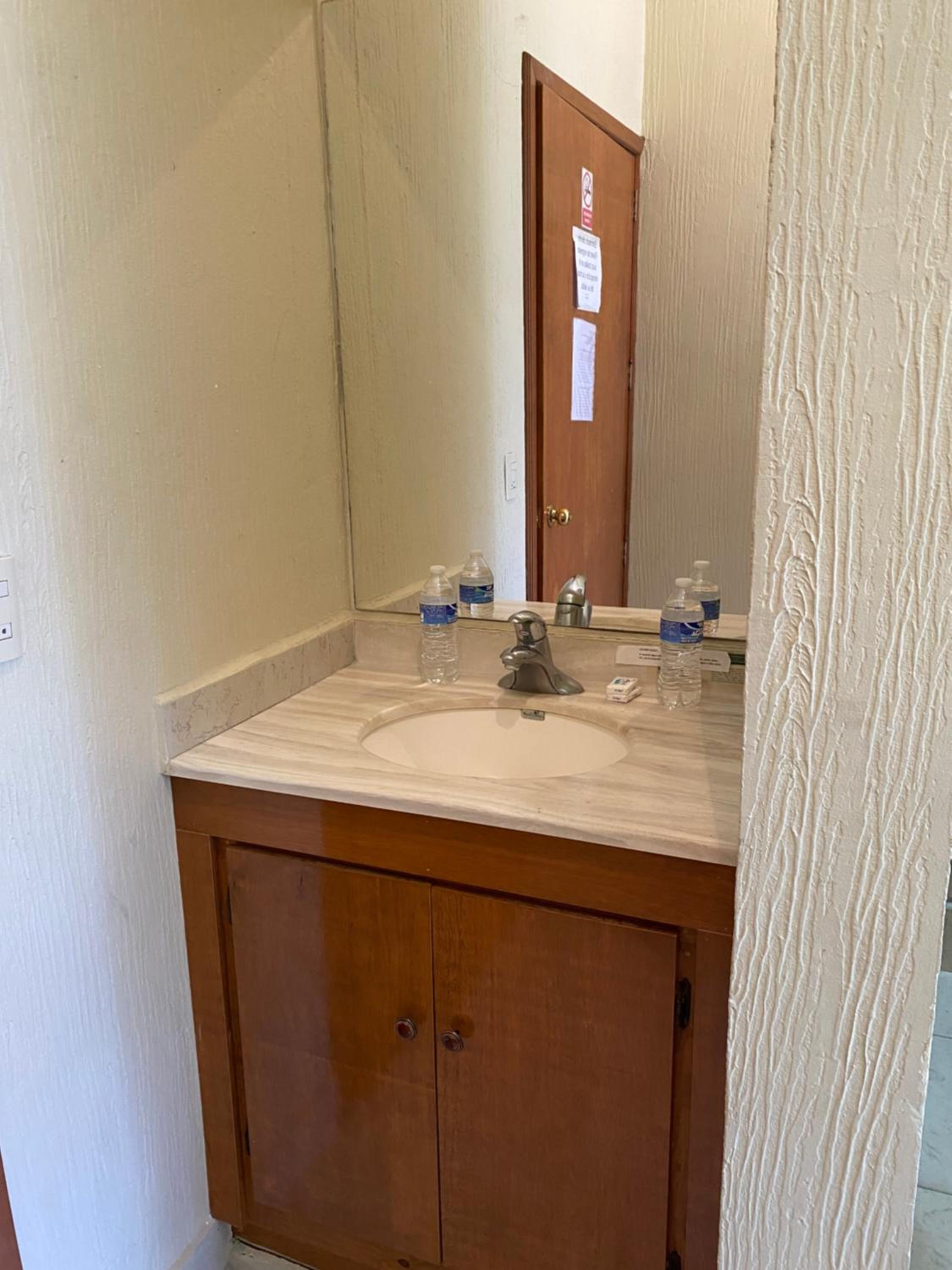 Twin Room with Balcony photo 2