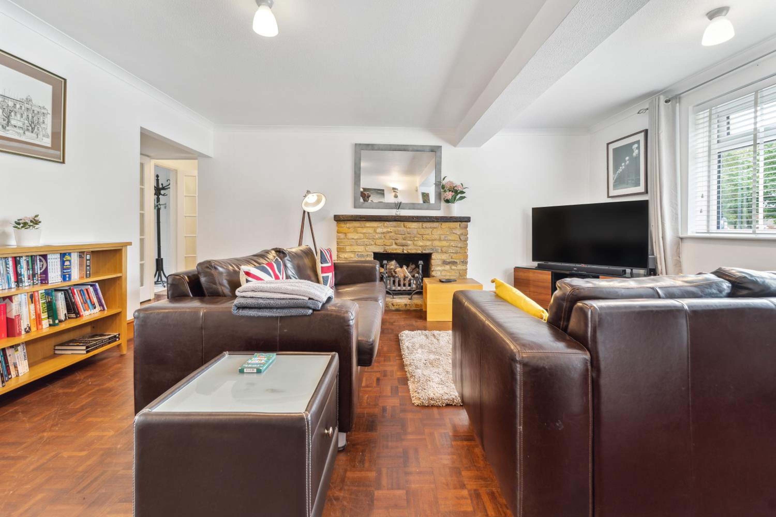Four-Bedroom House photo 1