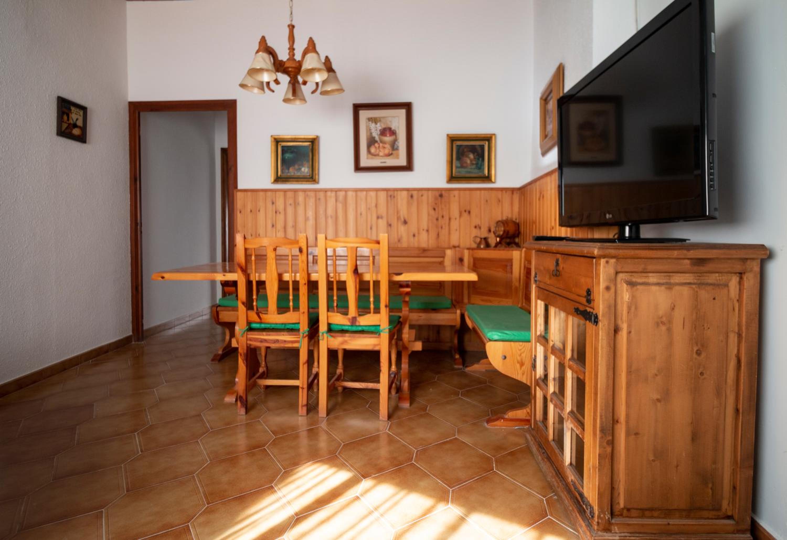 Apartment 3 - Photo 12