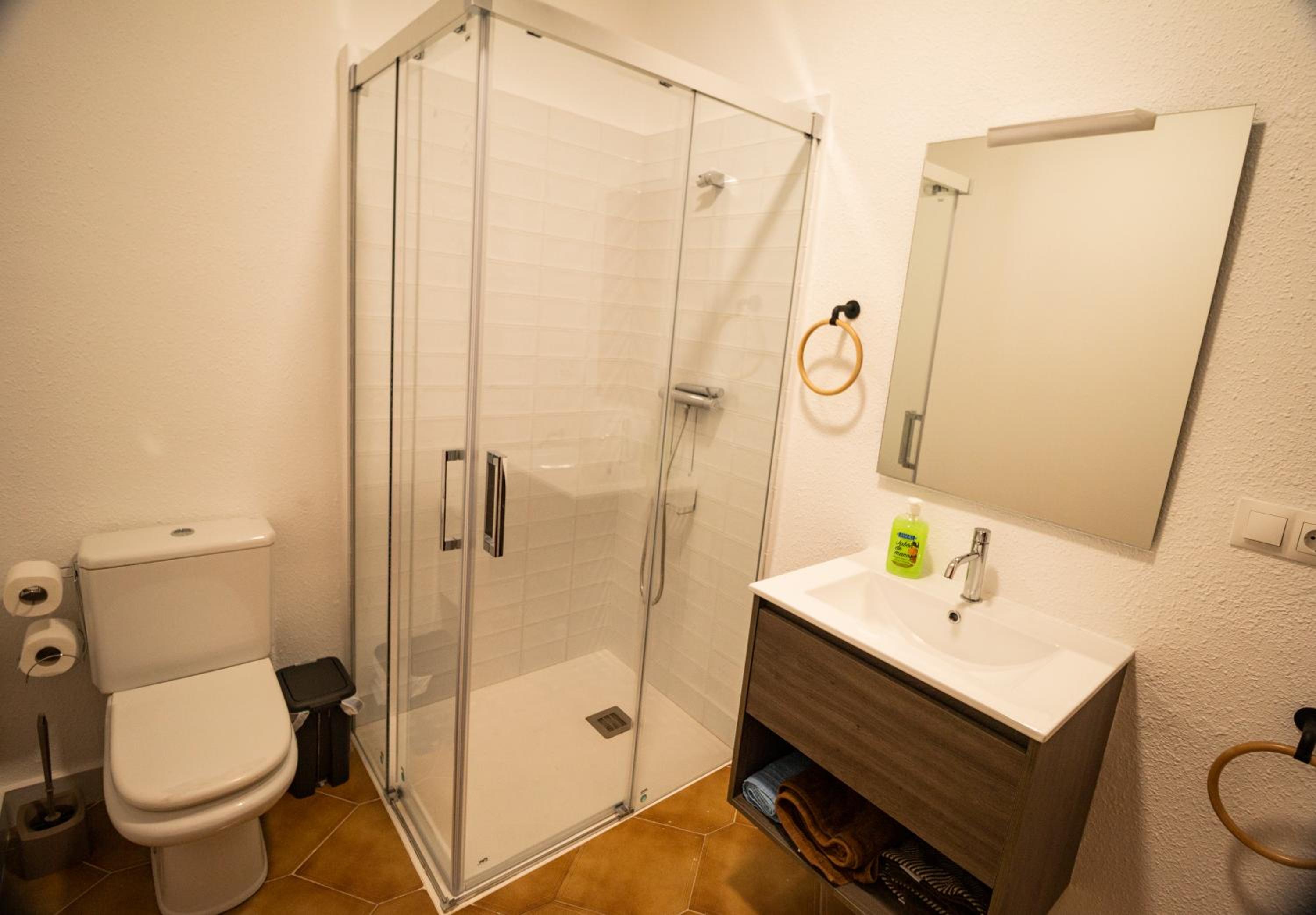 Apartment 3 - Photo 7