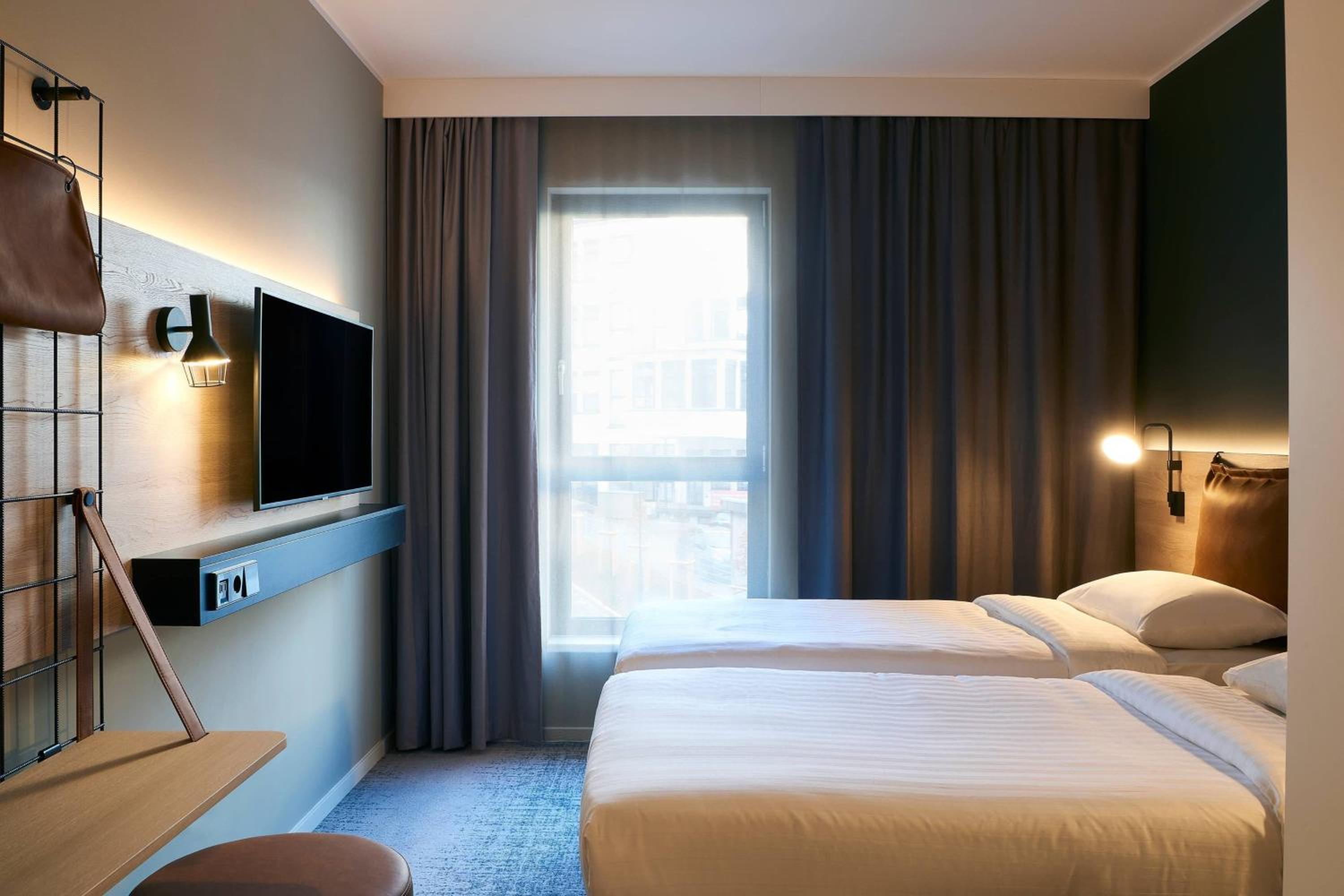 Moxy Twin Sleeper, Guest room, 2 Twin/Single Bed(s) - Photo 2