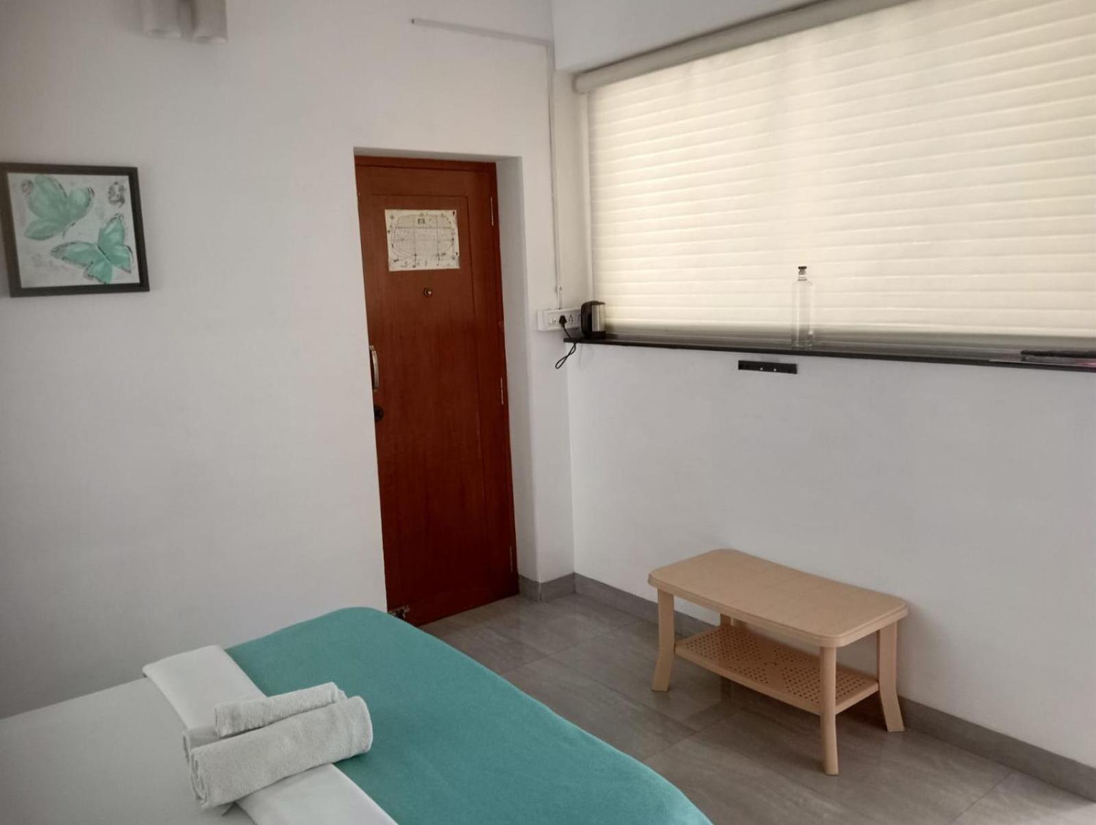 Double Room (Couples and Females Only)  - Photo 6