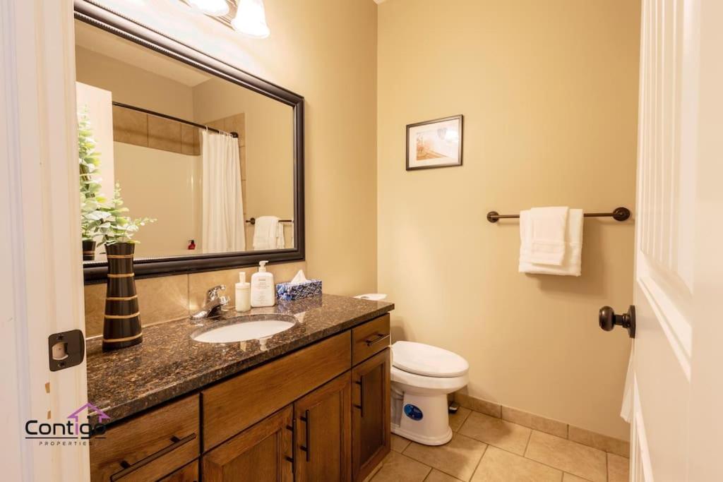 Two-Bedroom Suite photo 3
