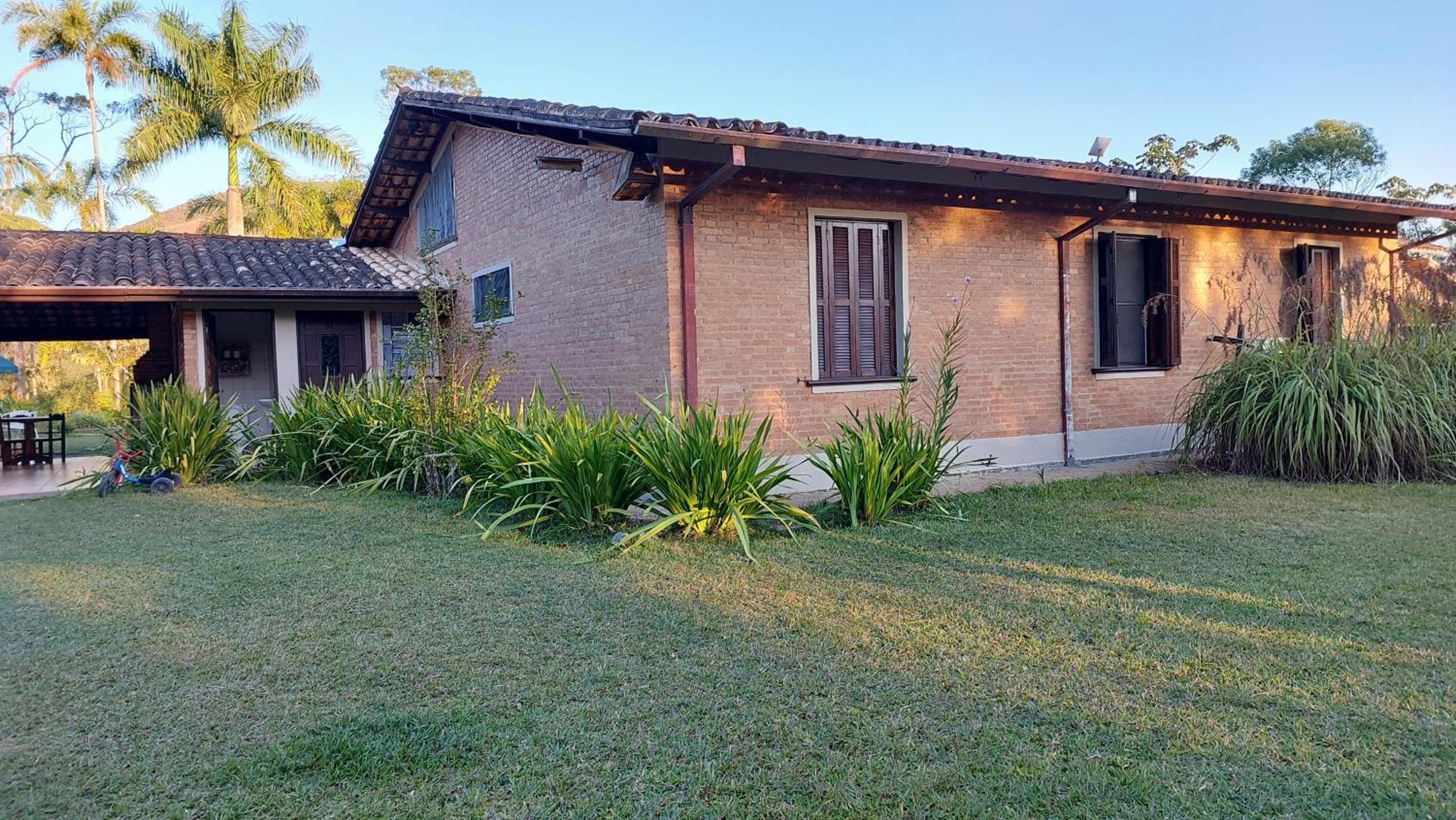 Four-Bedroom House photo 2