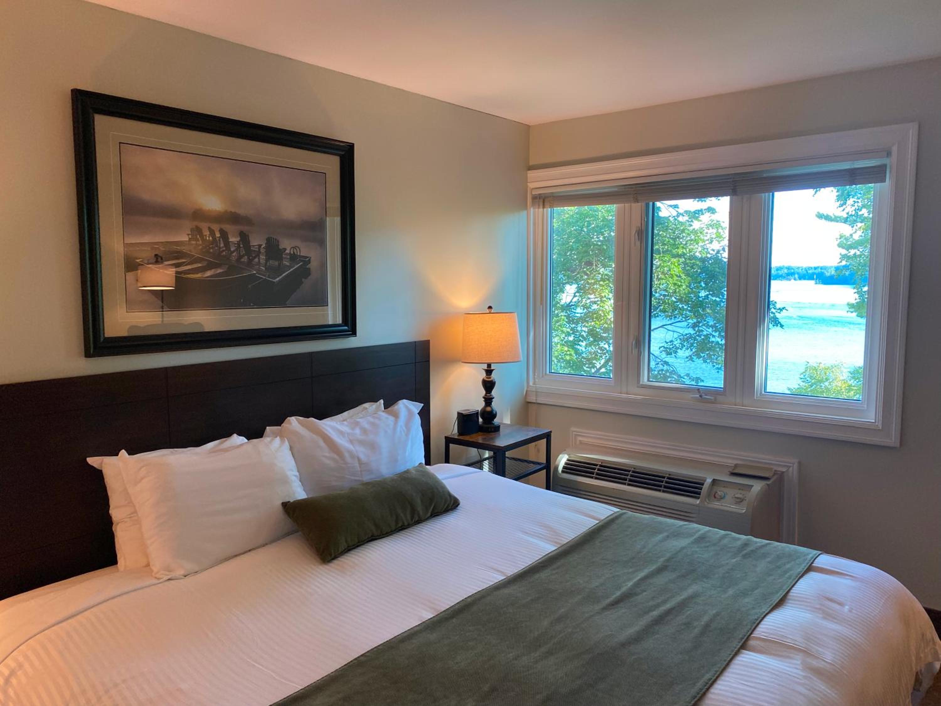 Premium Two-Bedroom Suite - Photo 9