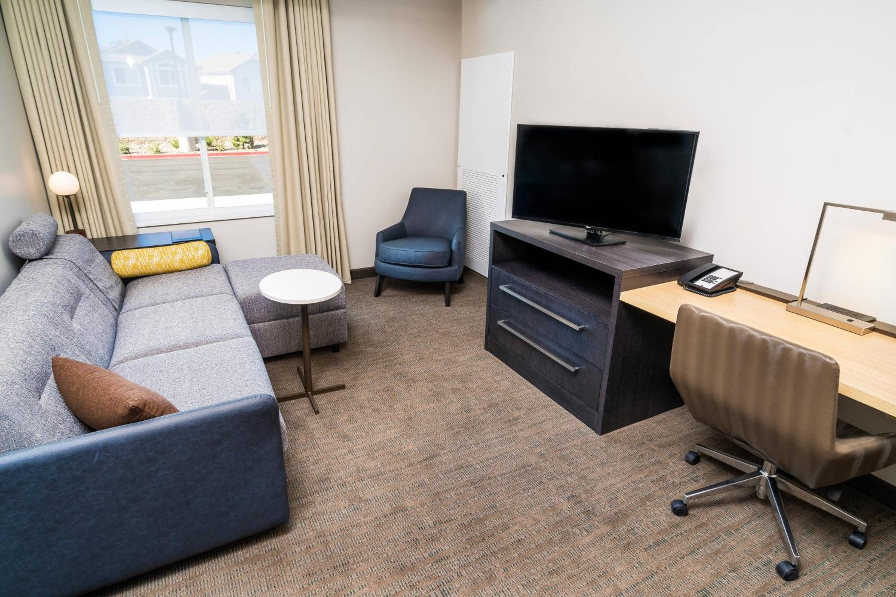 One-Bedroom Suite with Two Queen Beds and Sofa Bed