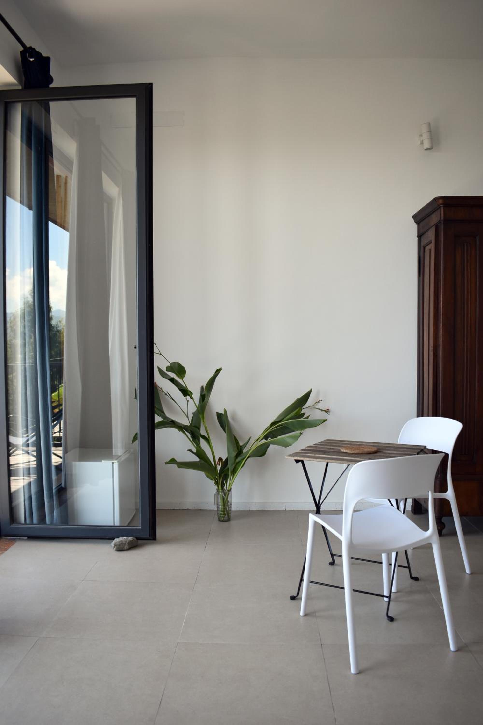 Superior Suite with Sea View - Photo 1