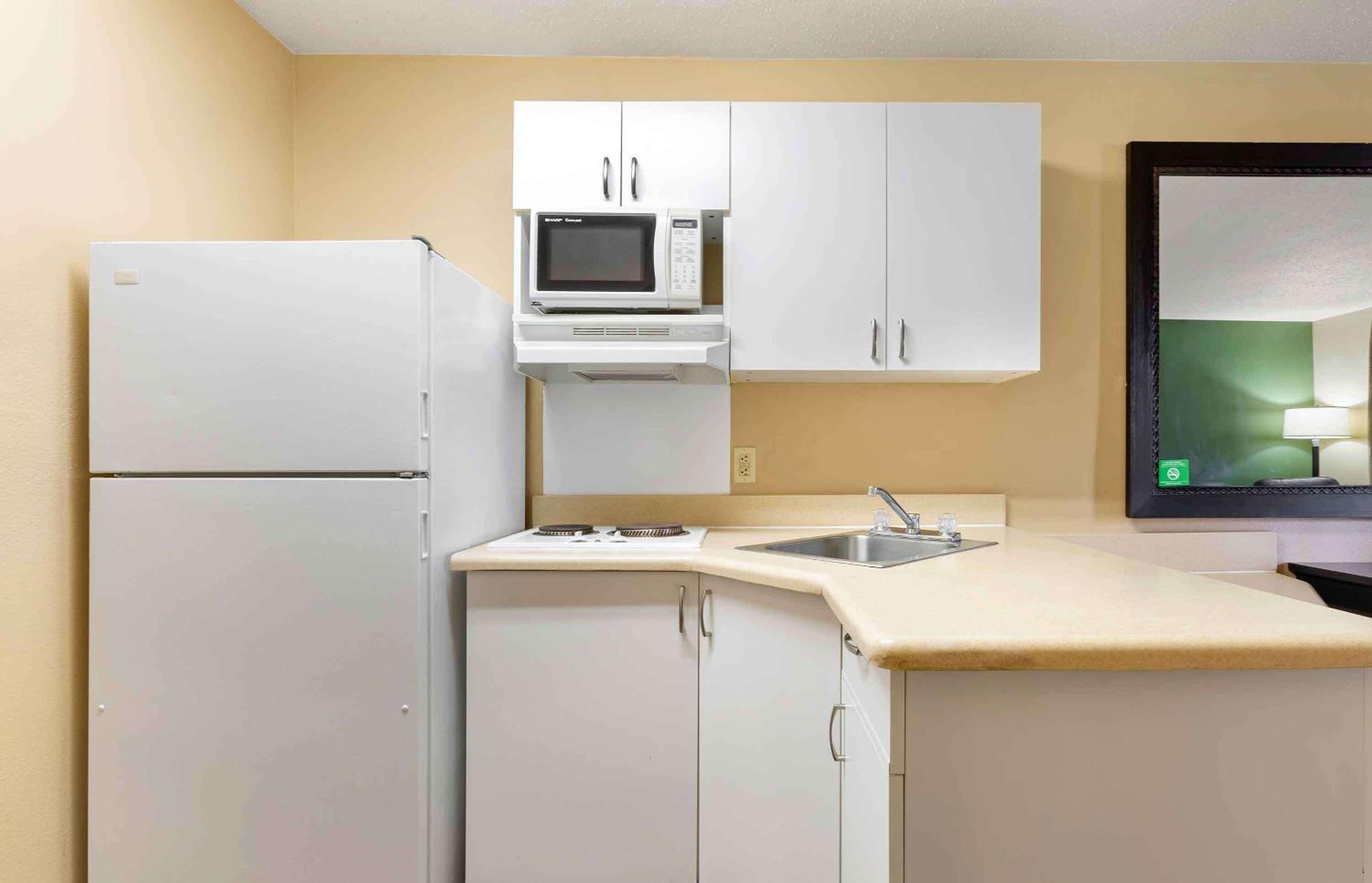 Studio with 2 Double Beds - Non-Smoking - Photo 9