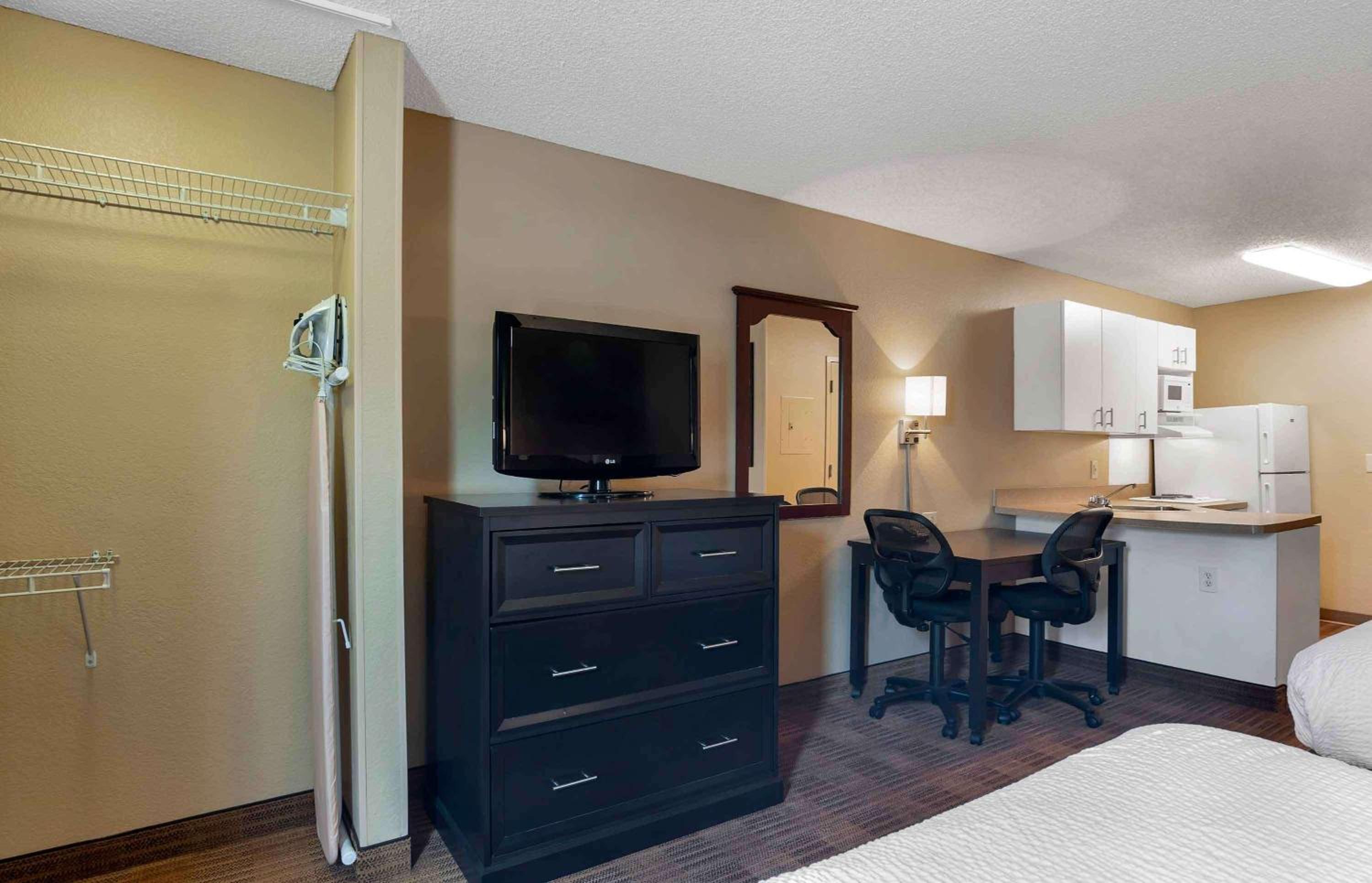 Studio with 2 Double Beds - Non-Smoking - Photo 8