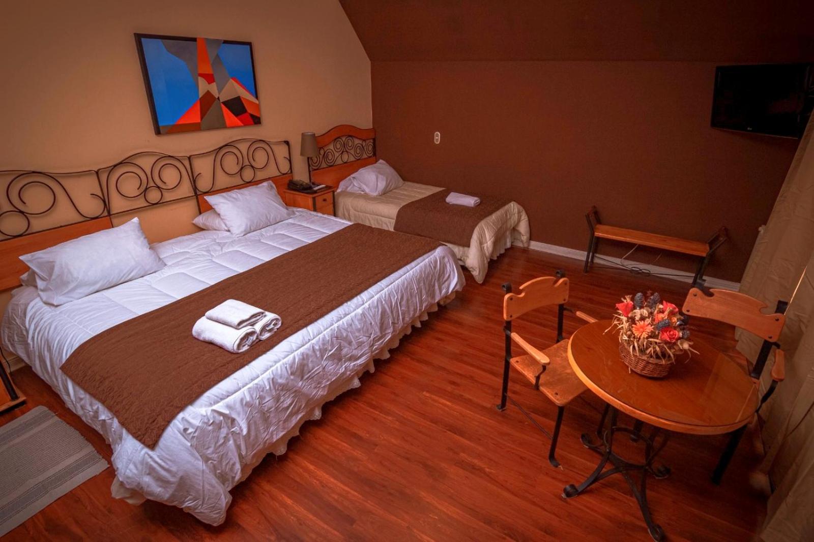 Standard Triple Room photo 2