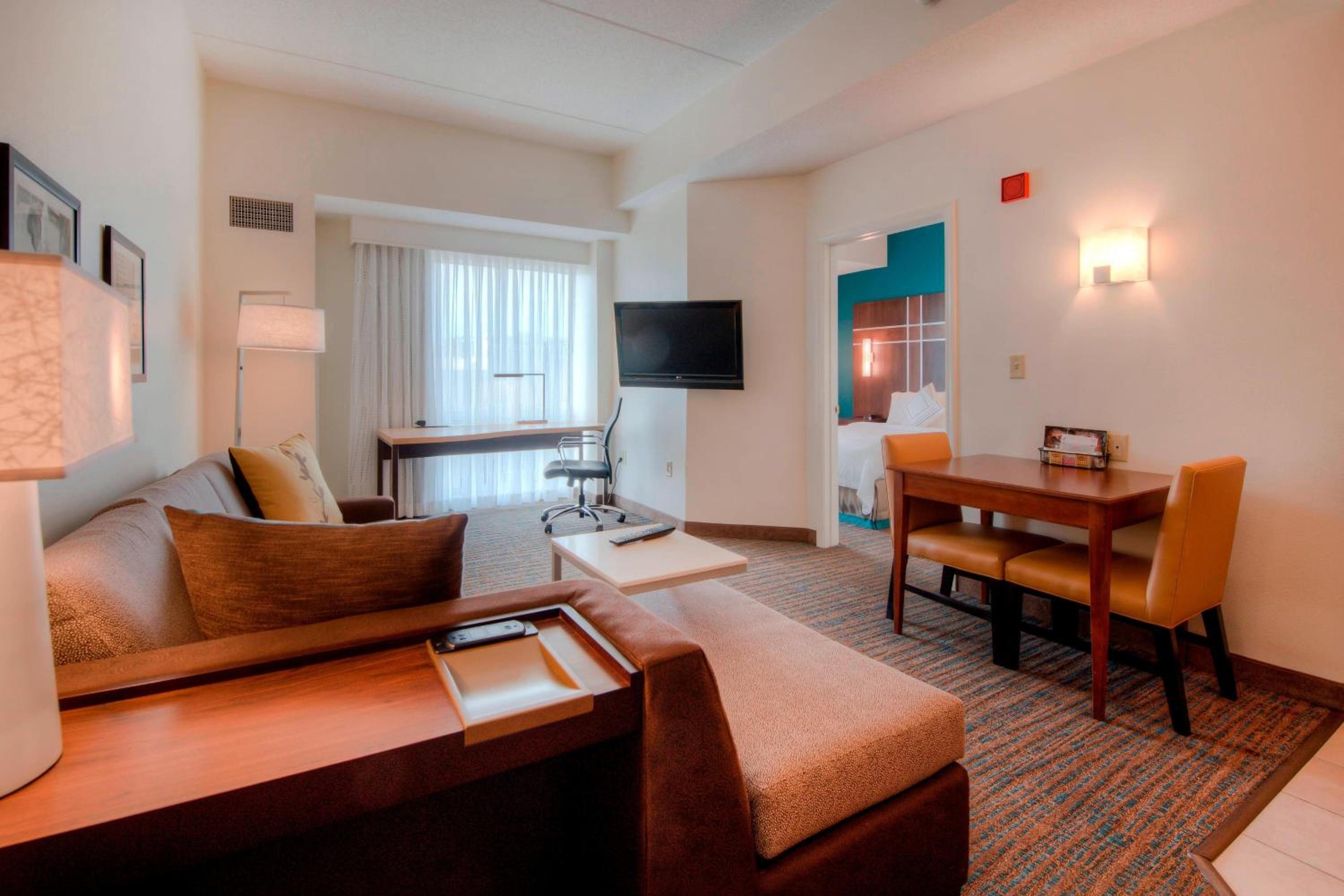 One-Bedroom Suite - Photo 1