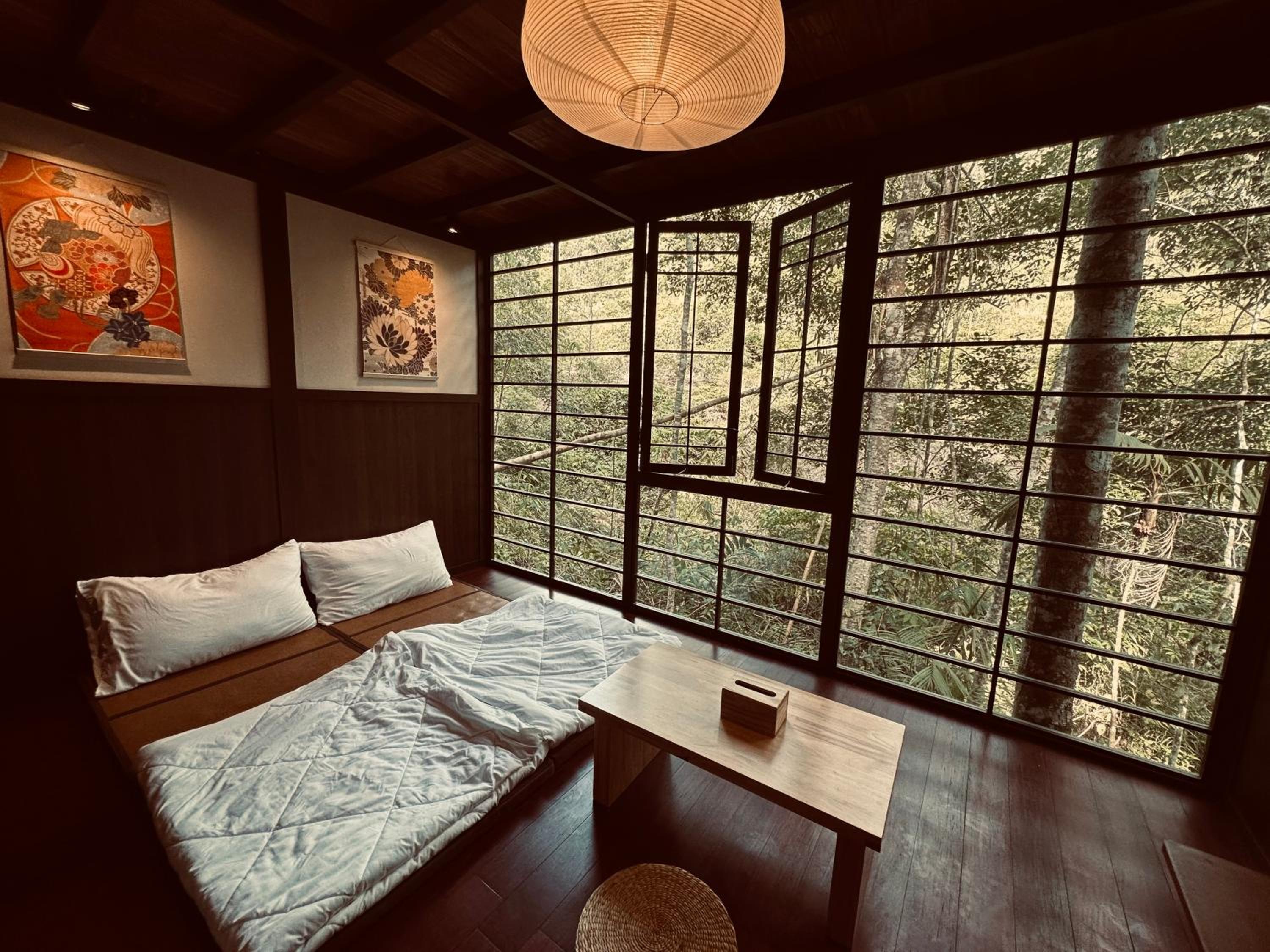 Japanese-Style Quadruple Room