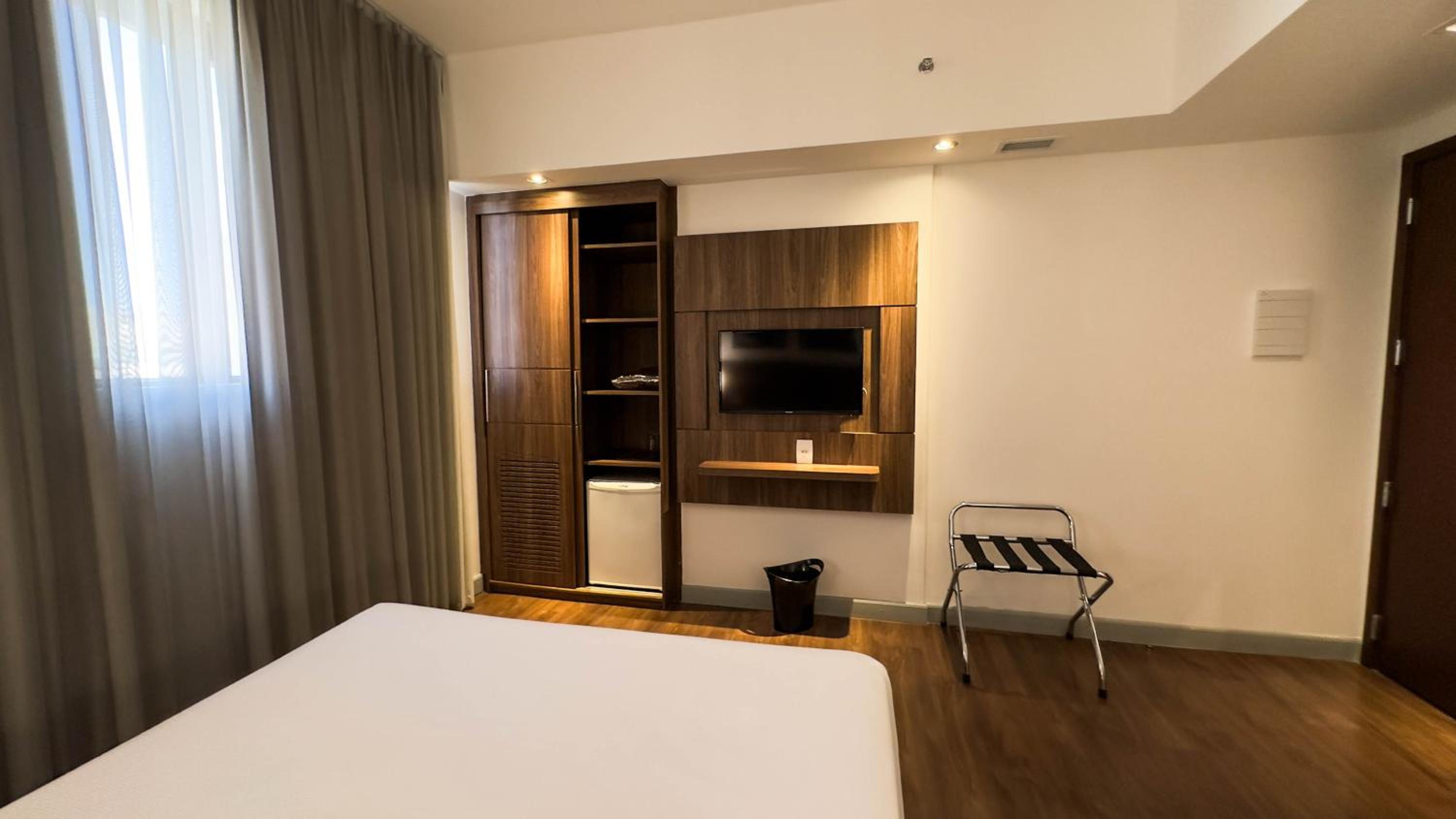 Hotel Vivenzo Savassi — Double Room - Disability Access