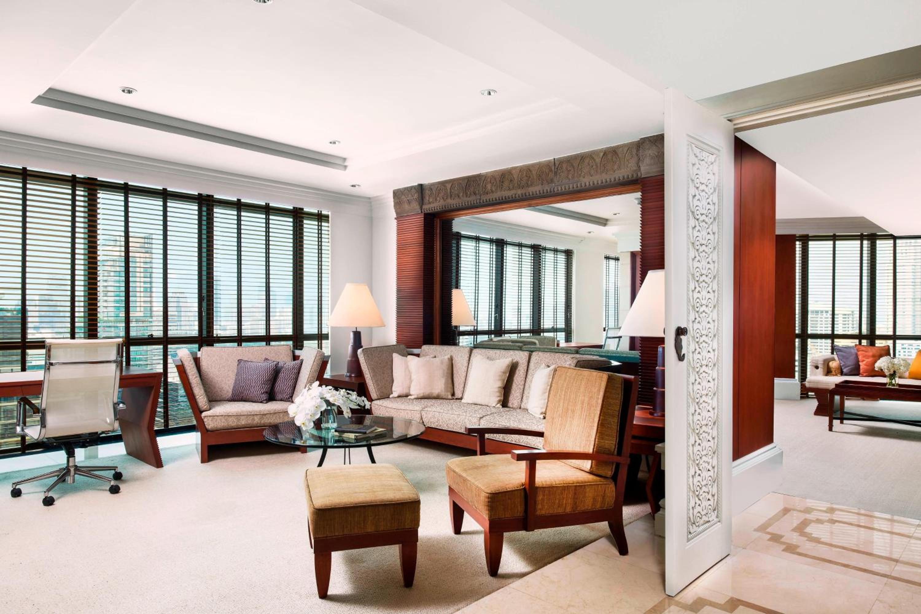 Royal Pimai, Club lounge access, 2 Bedroom Suite, City view