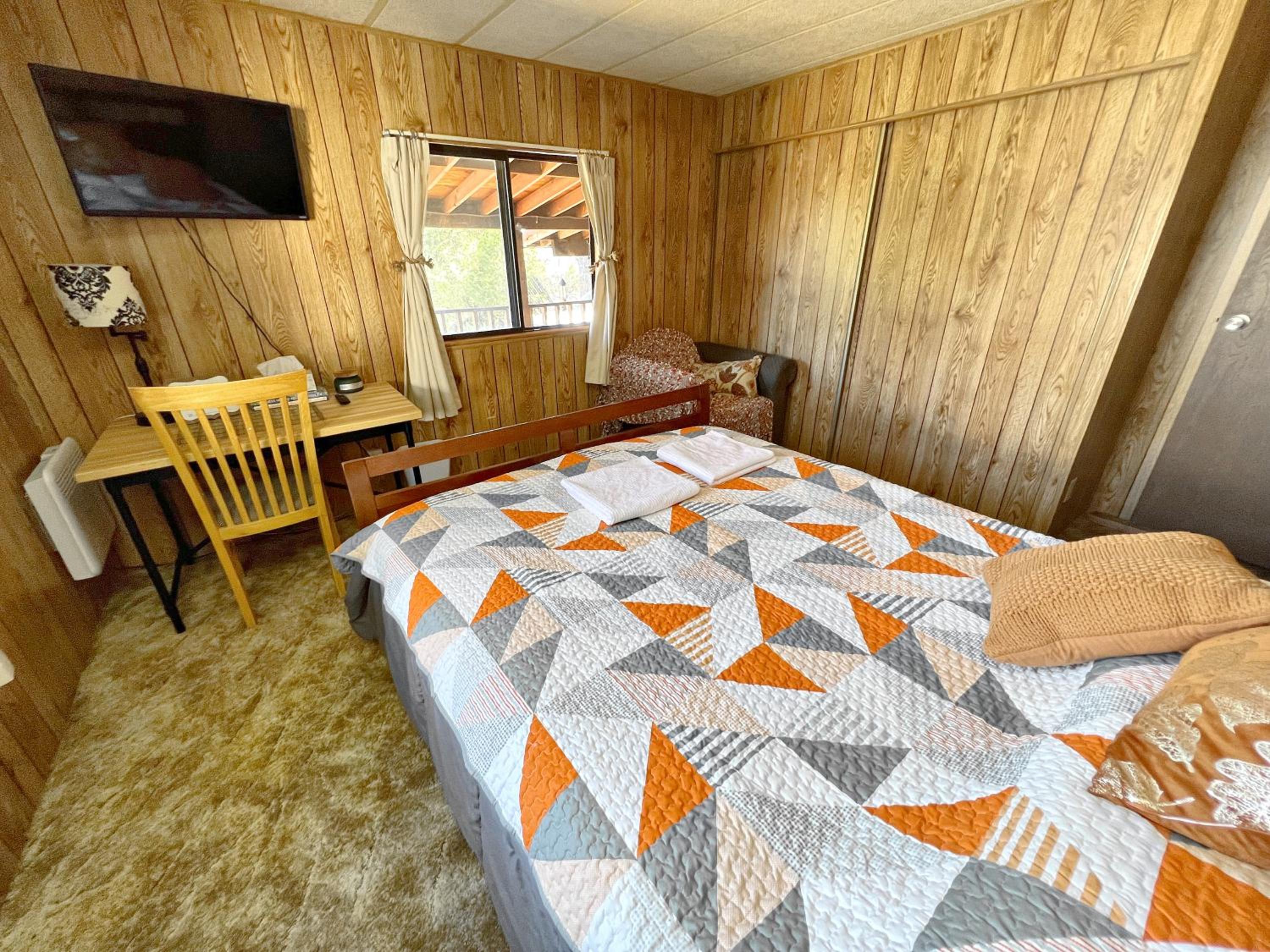 One-Bedroom House photo 1