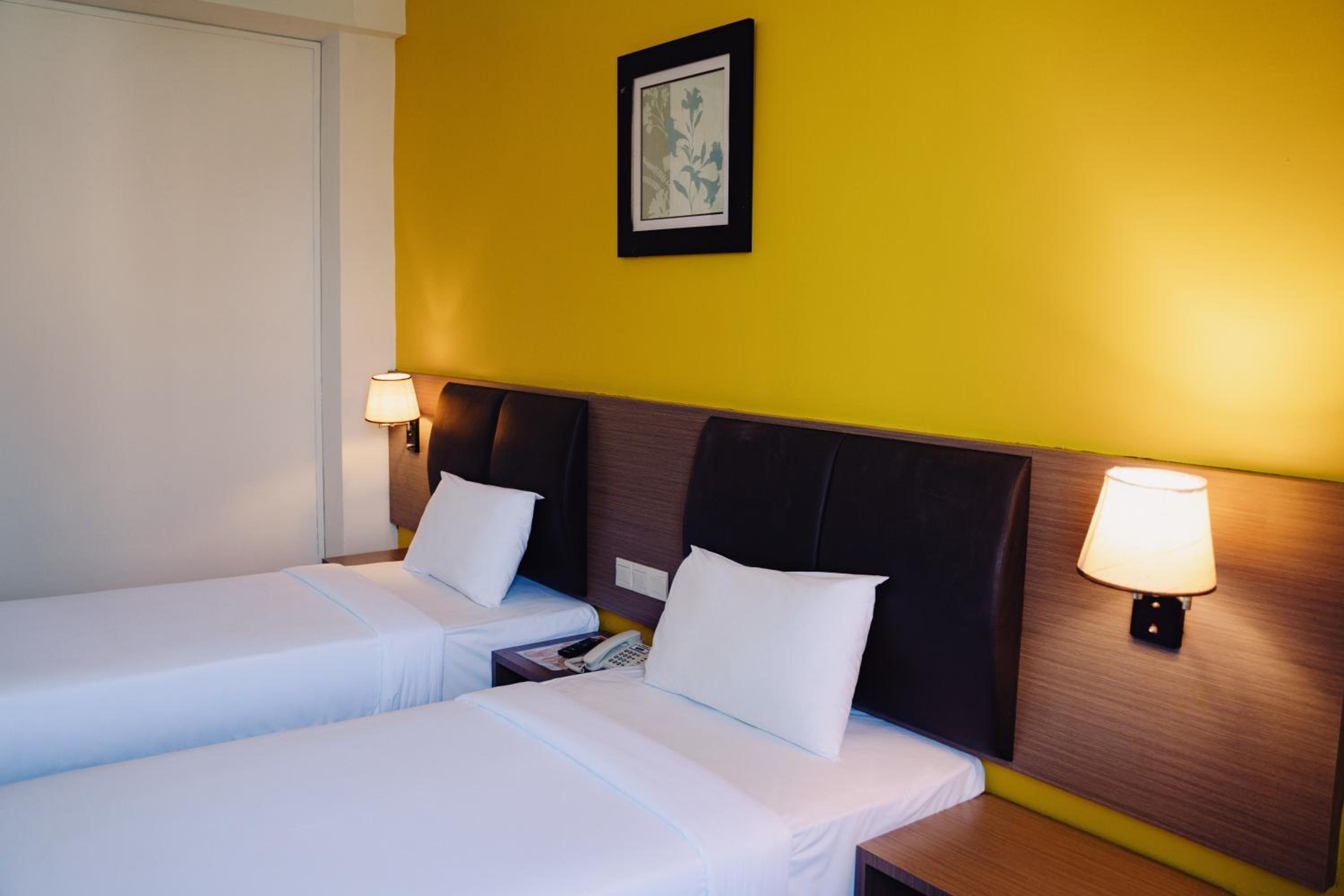 Staycation Deal - Superior Room - Photo 1