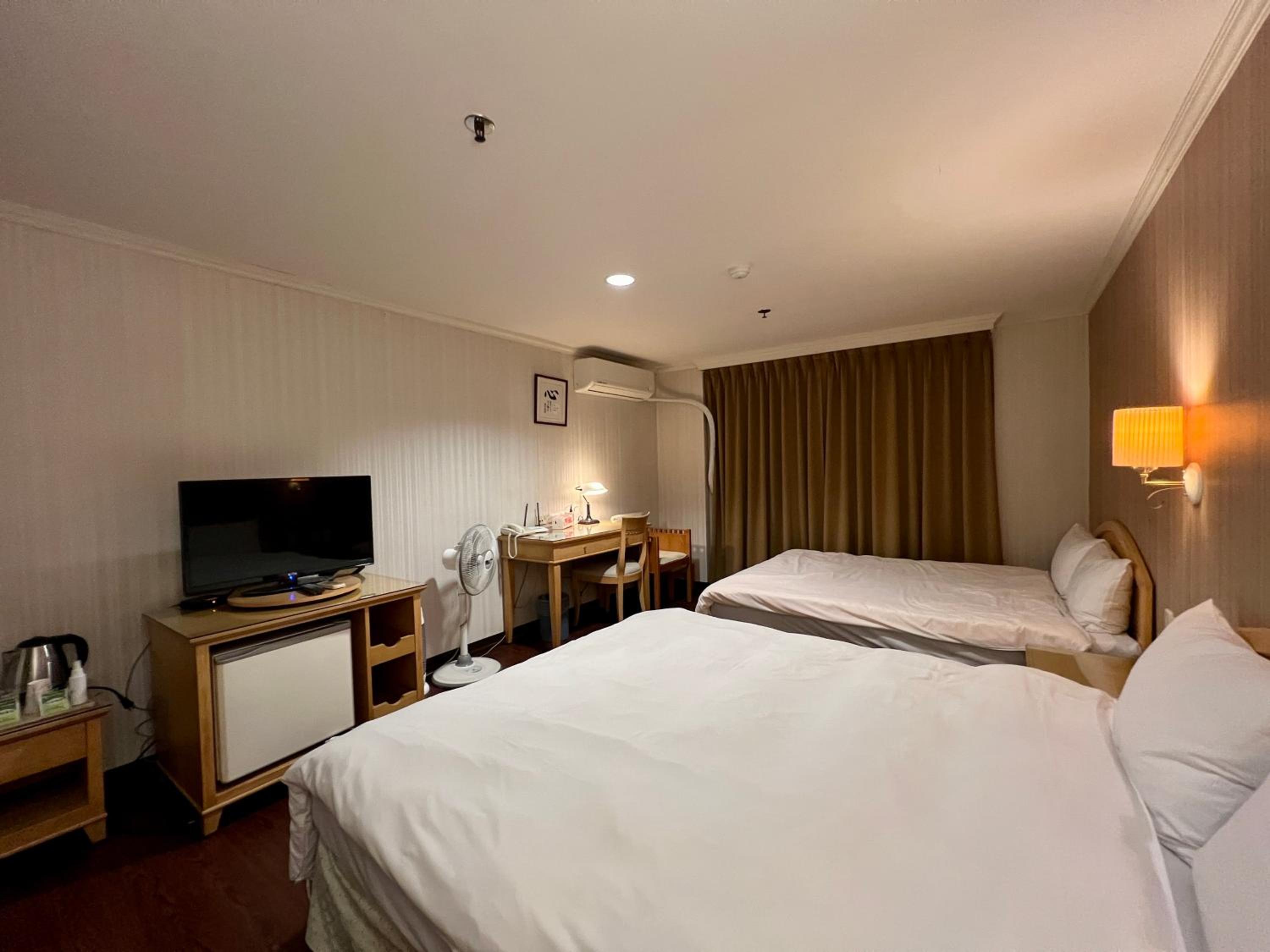 Classic Quadruple Room photo 1