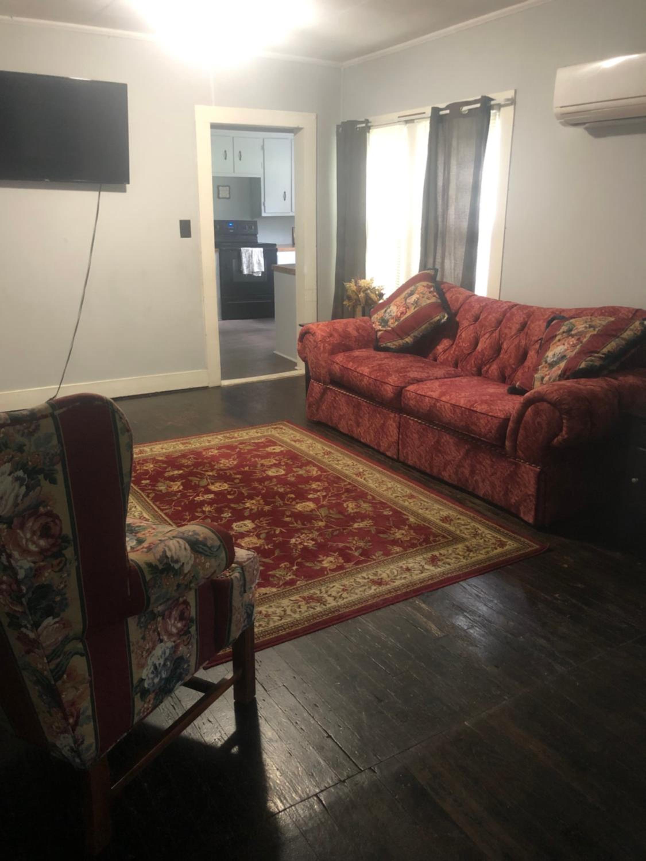 Two-Bedroom House photo 2