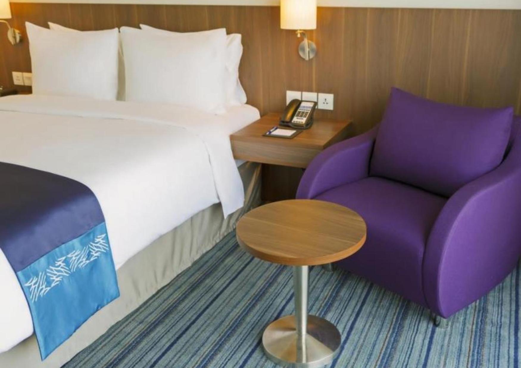 Standard Queen Room - High Floor/Free Breakfast photo 2