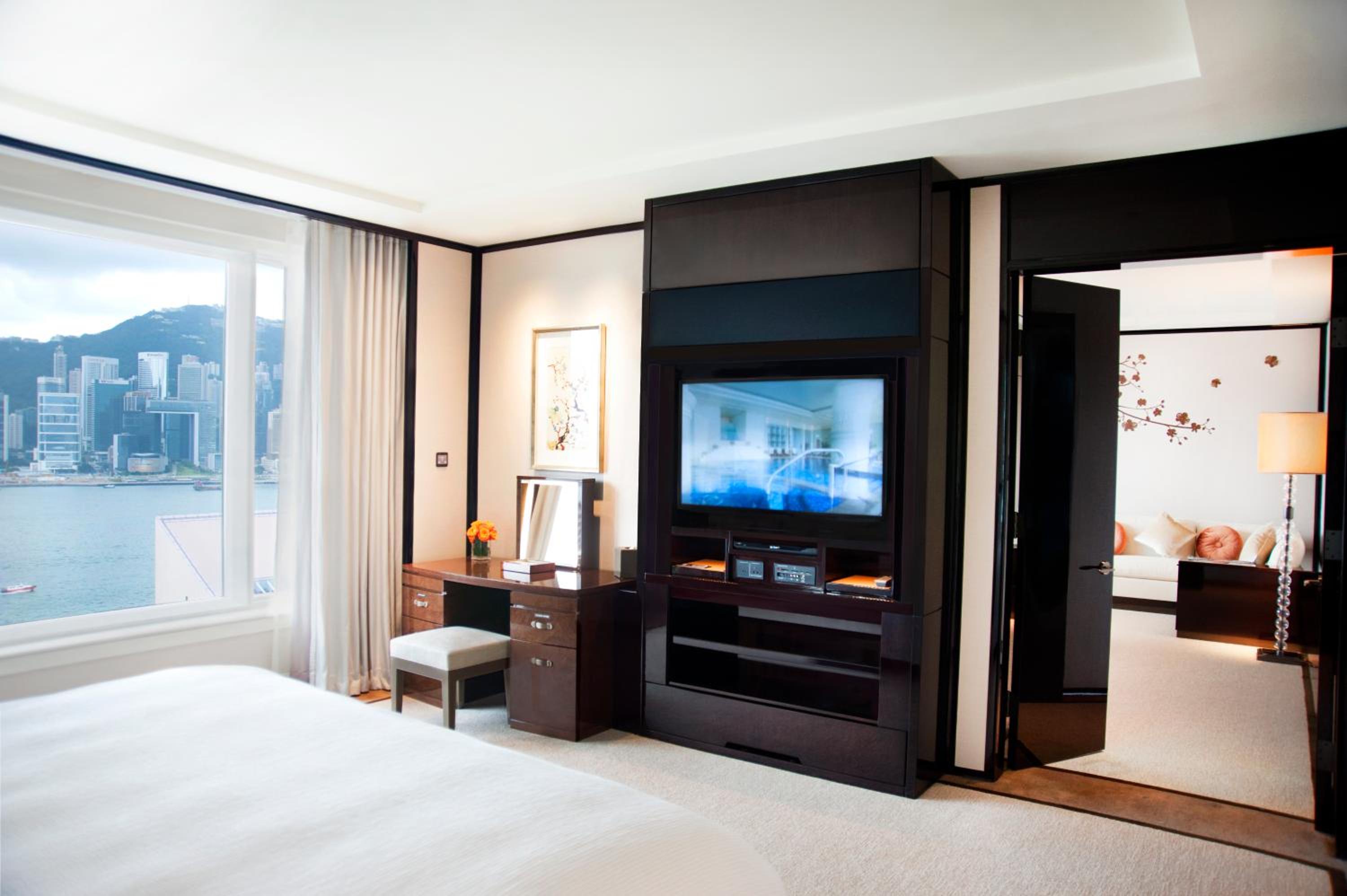 Superior Harbor View Suite photo 3