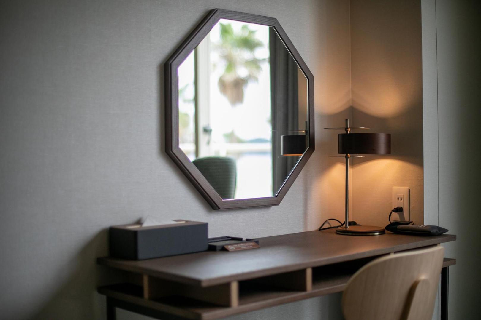 Deluxe Twin Room - Photo 2