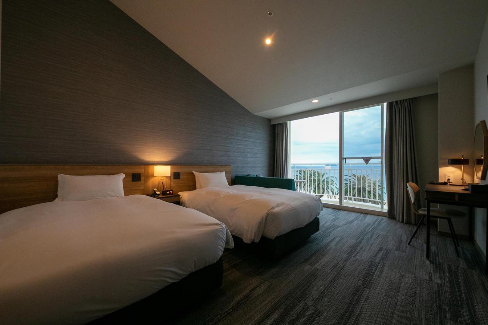Superior Twin Room with Sea View - Photo 1