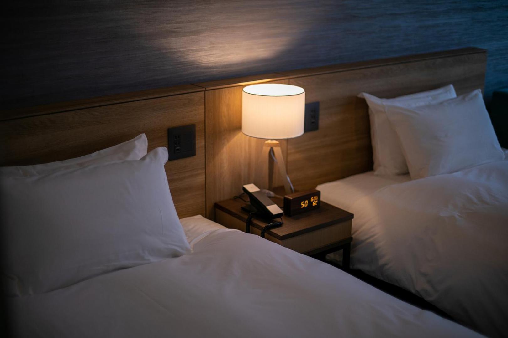 Superior Twin Room with Sea View - Photo 6