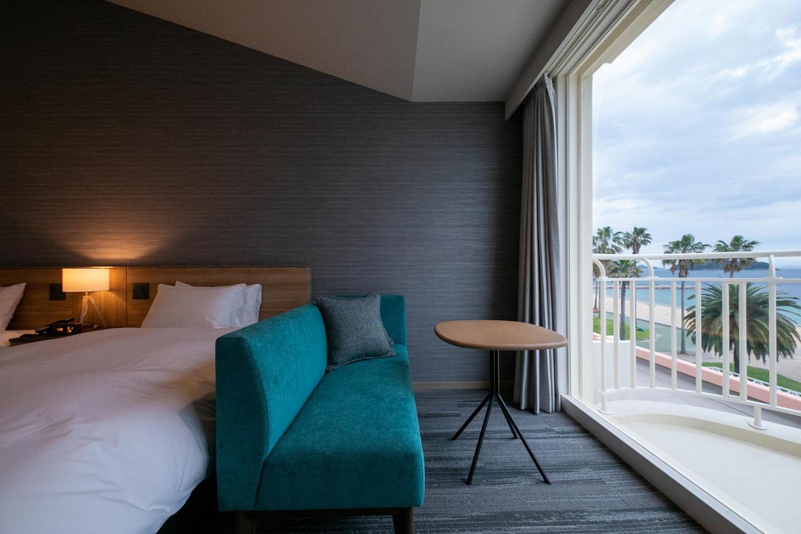 Superior Twin Room with Sea View - Photo 4
