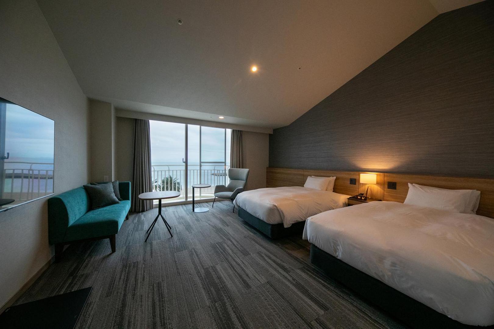 Deluxe Twin Room with Sea View - Photo 1