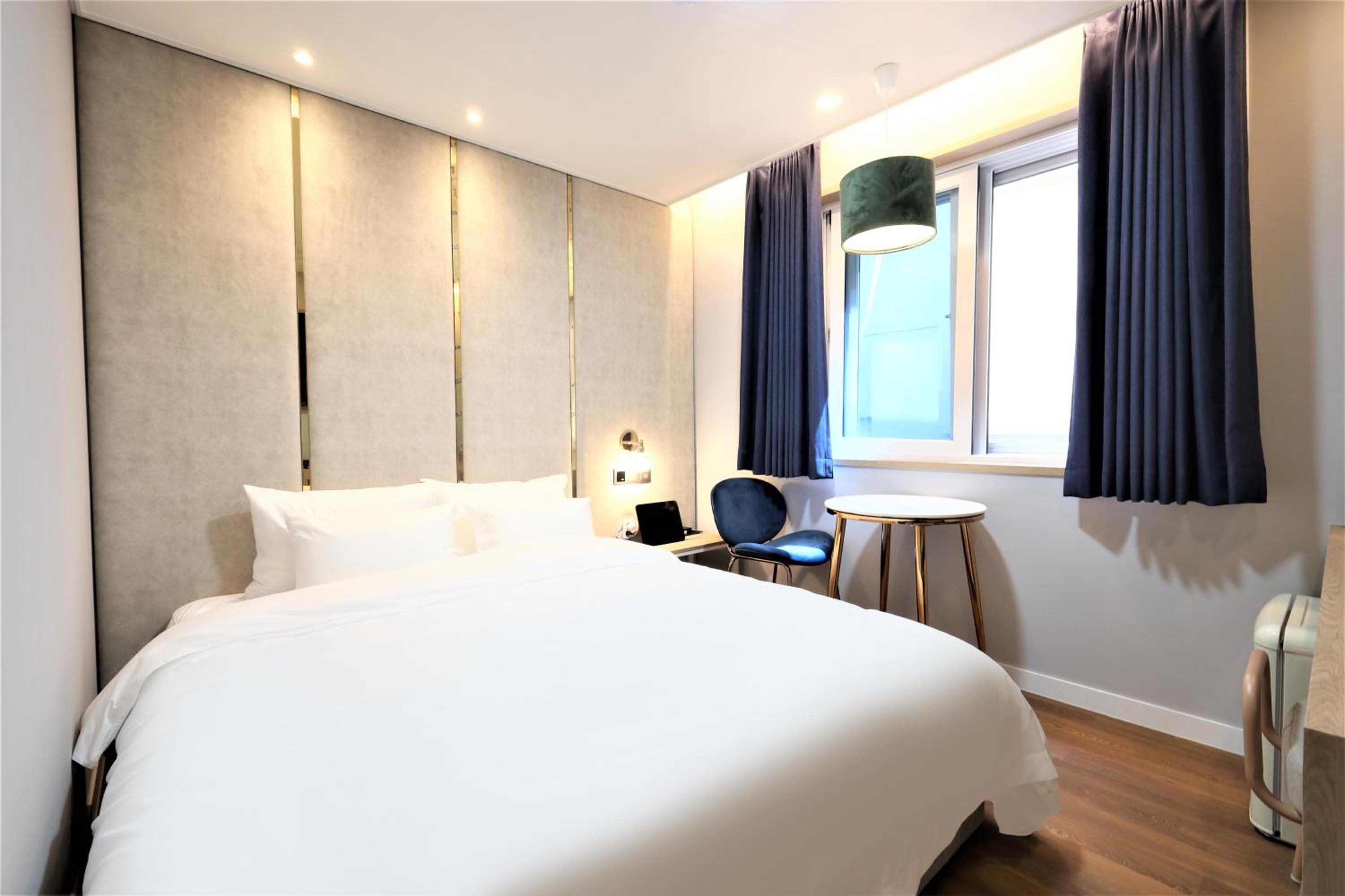 Standard Double Room photo 3