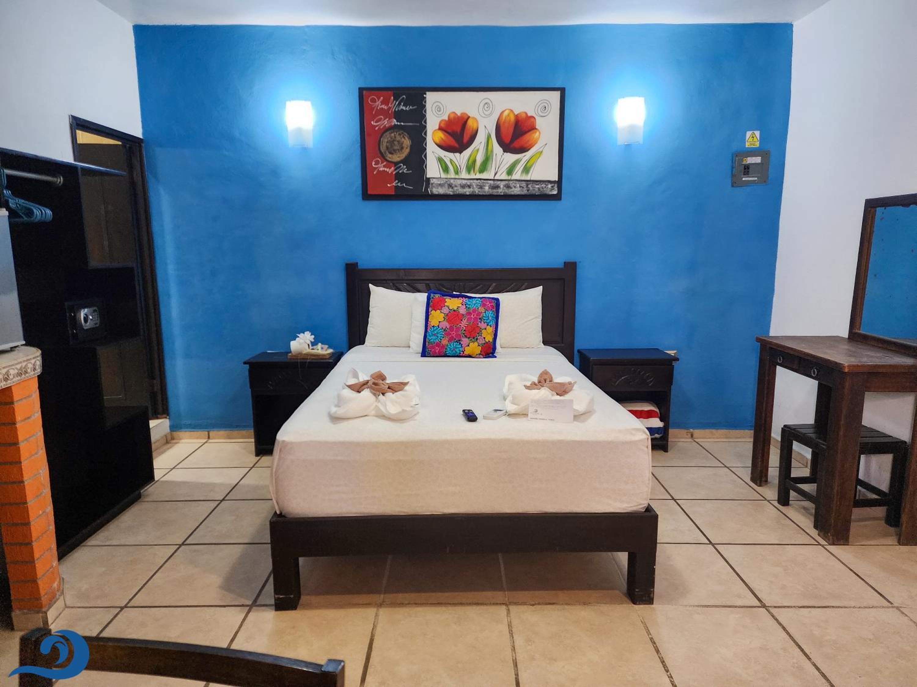 Small Double Room - Photo 6