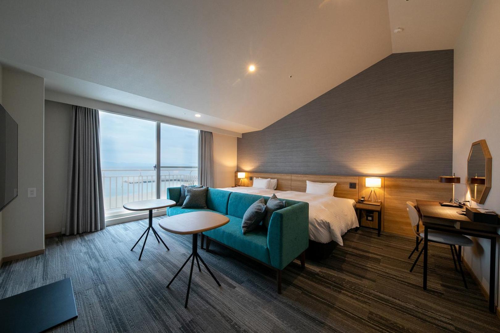 Double Room with Sea View - Photo 1