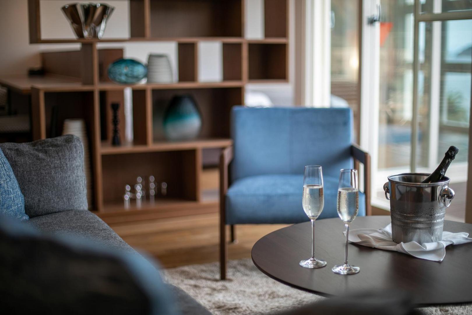 Suite with Sea View - Photo 8