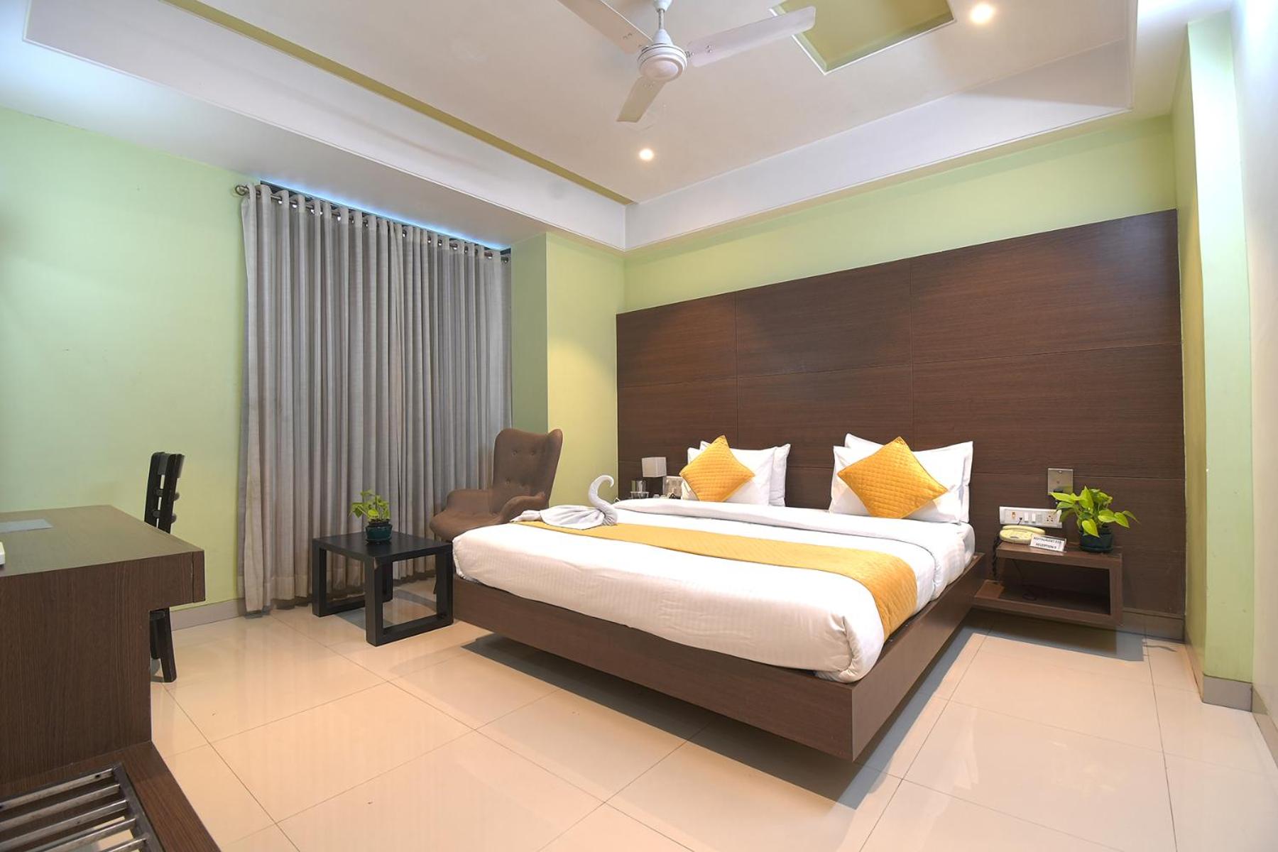 Deluxe Room - Photo 1