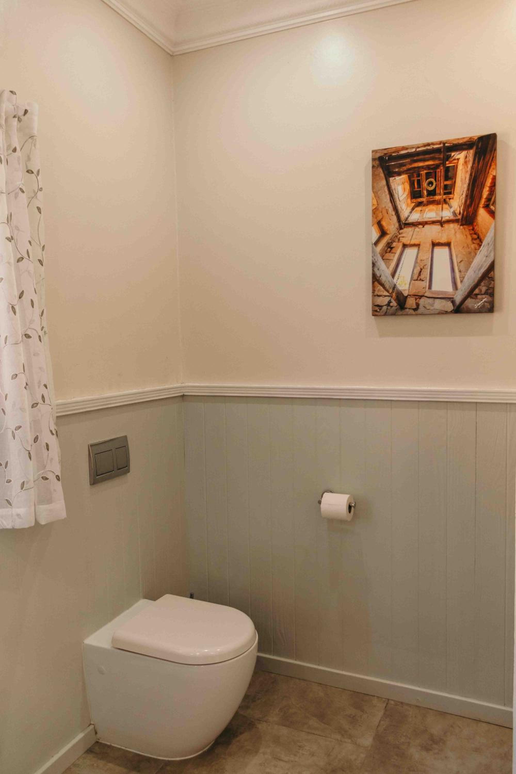 Deluxe Double Room With Bath photo 3