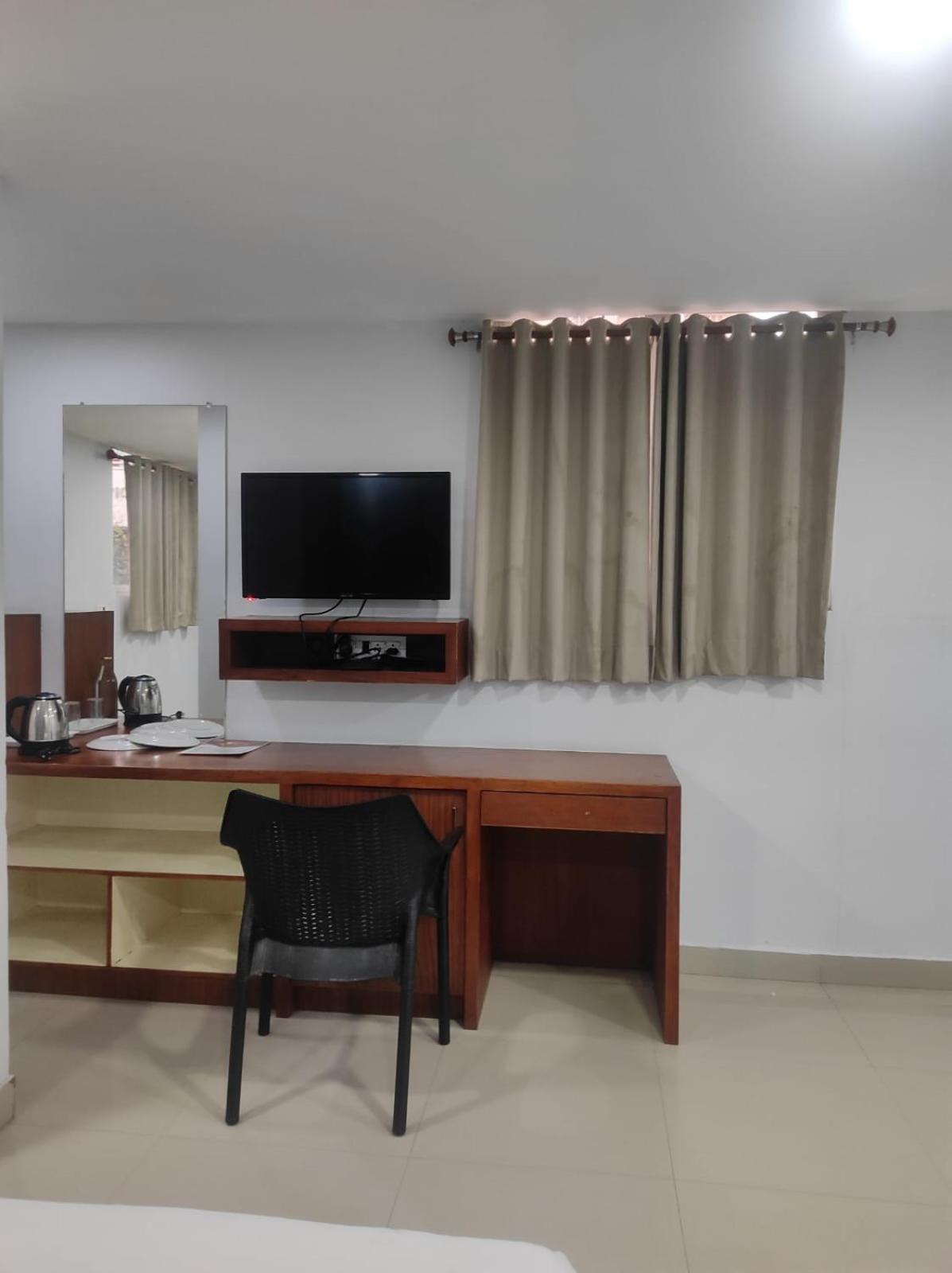 Standard Double Room with Fan photo 3