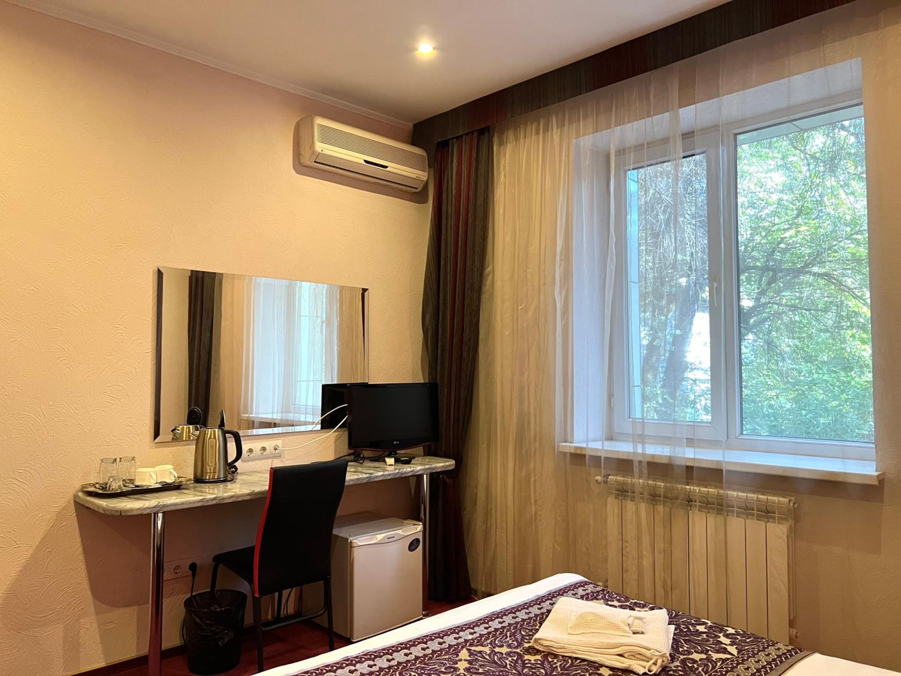 Standard Double Room photo 3