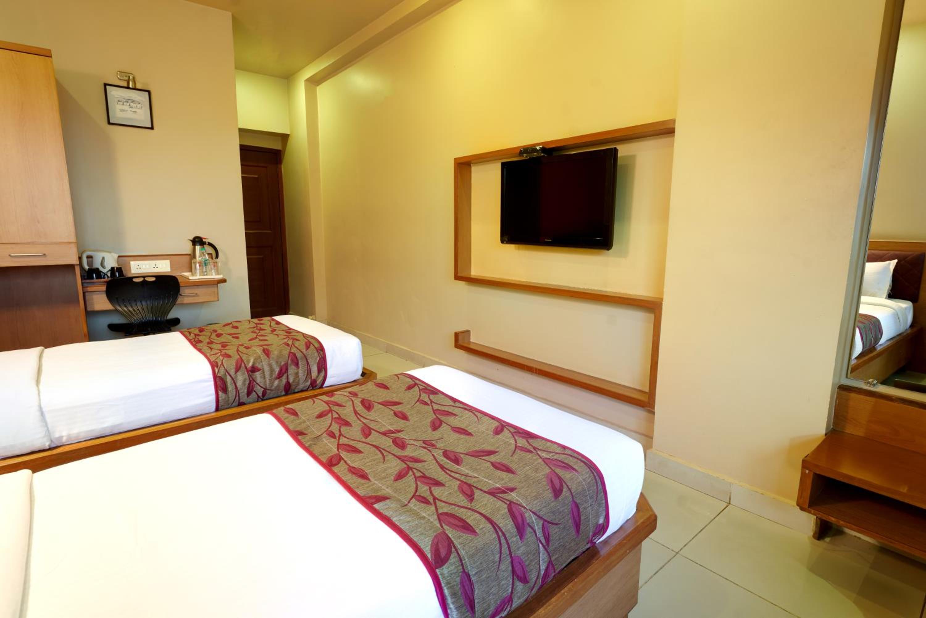Standard Double Room photo 2