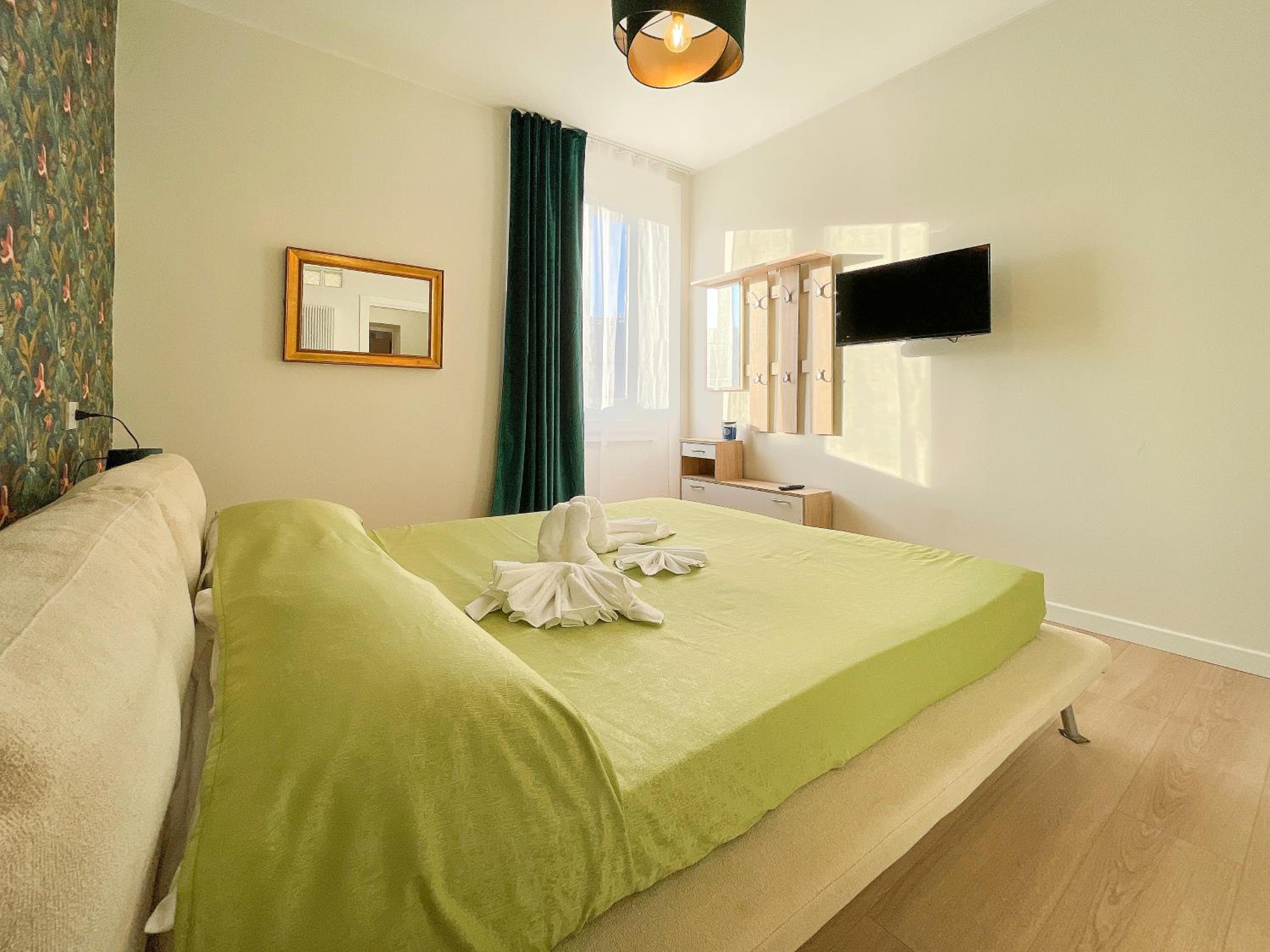 One-Bedroom Apartment