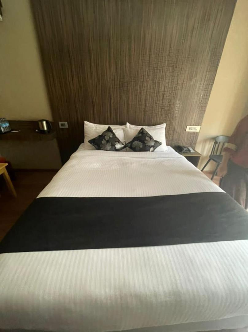 Deluxe Queen Room photo 1