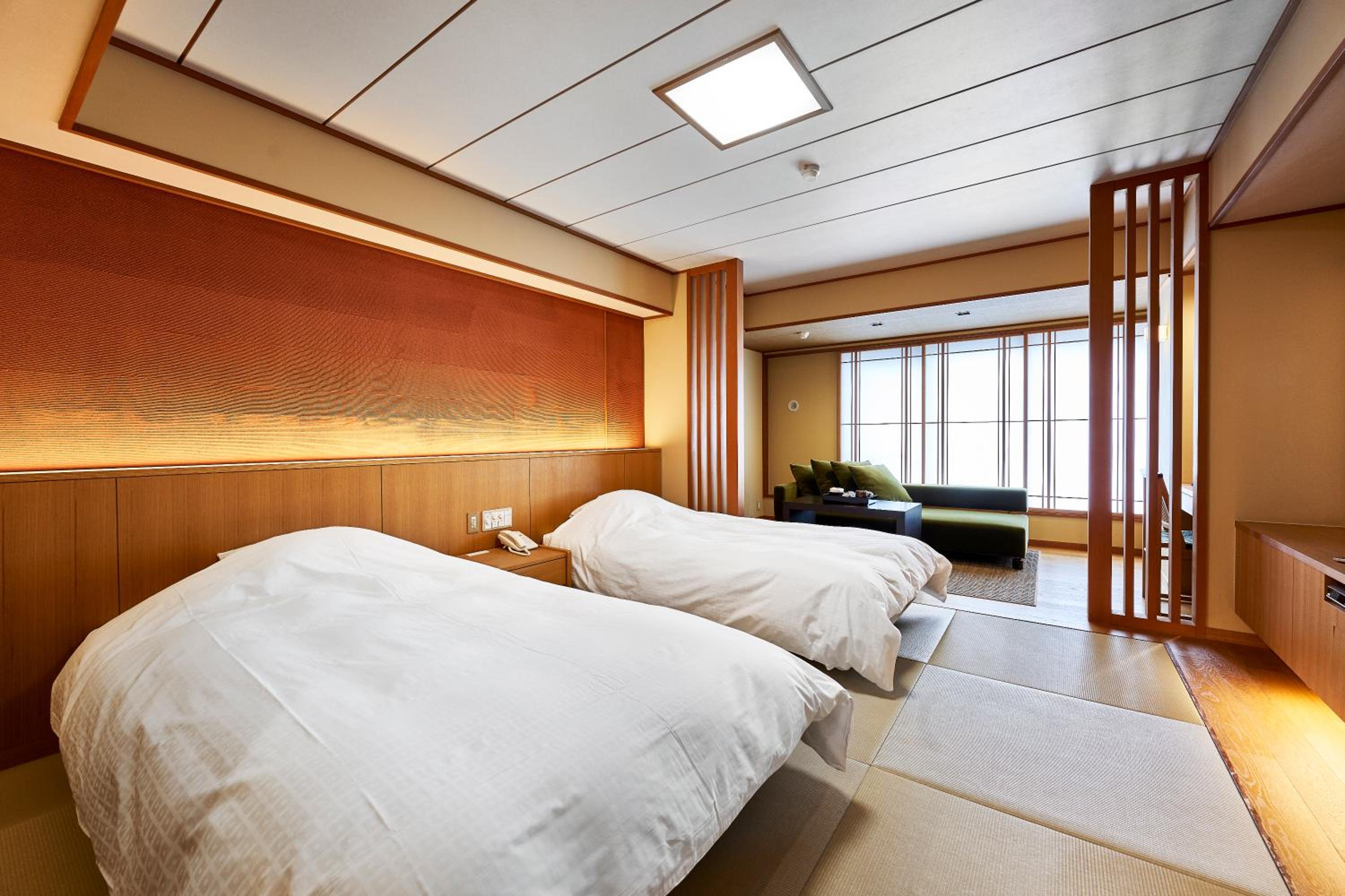 Standard Japanese-Style Twin Room