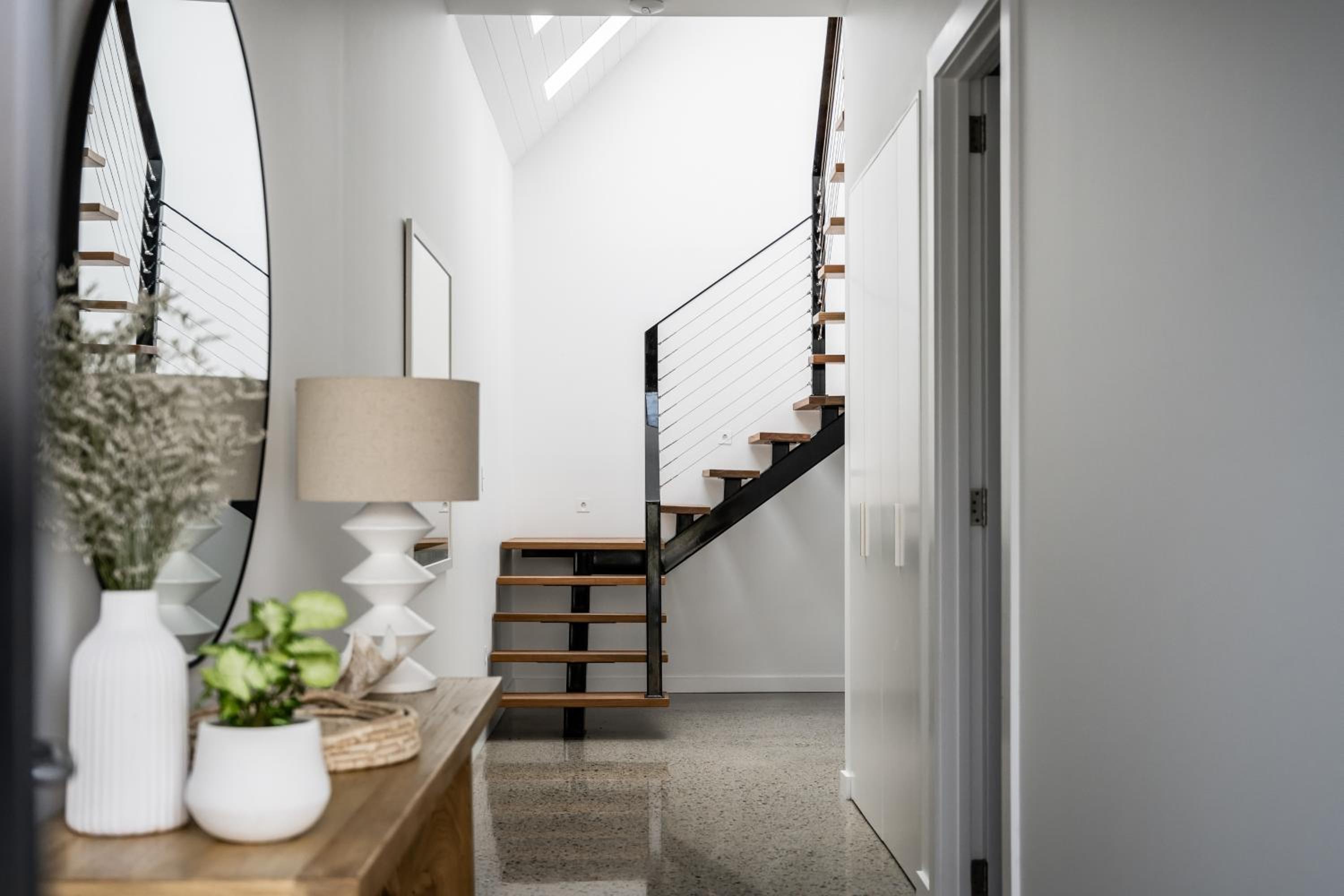 Three-Bedroom House Vale 194 no. 4 with EV Charger photo 1